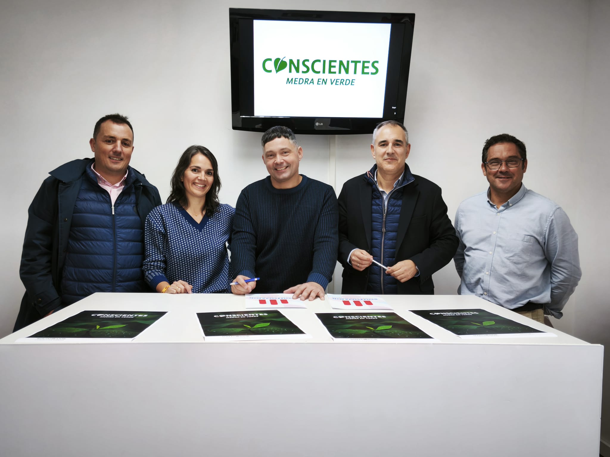 Ismael Bouza, Sara Teijeira, Manu Lourenzo, Gustavo Villasuso e Pablo Garrido presentan a campaña 'Conscientes'