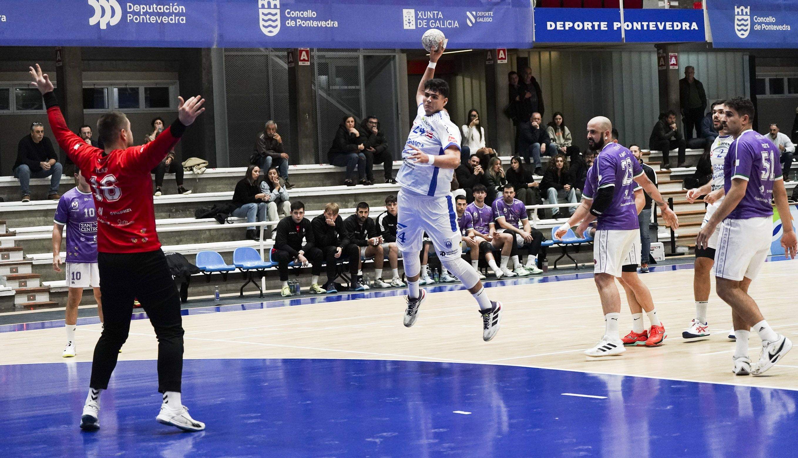 Partido de Copa do Rei entre Club Cisne e BM Guadalajara