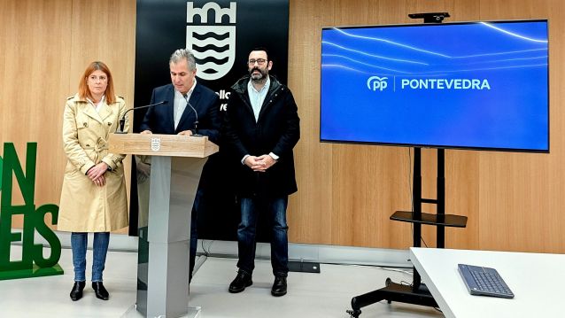 Beatriz Rey, Rafa Domínguez e Martín Martínez, do PP