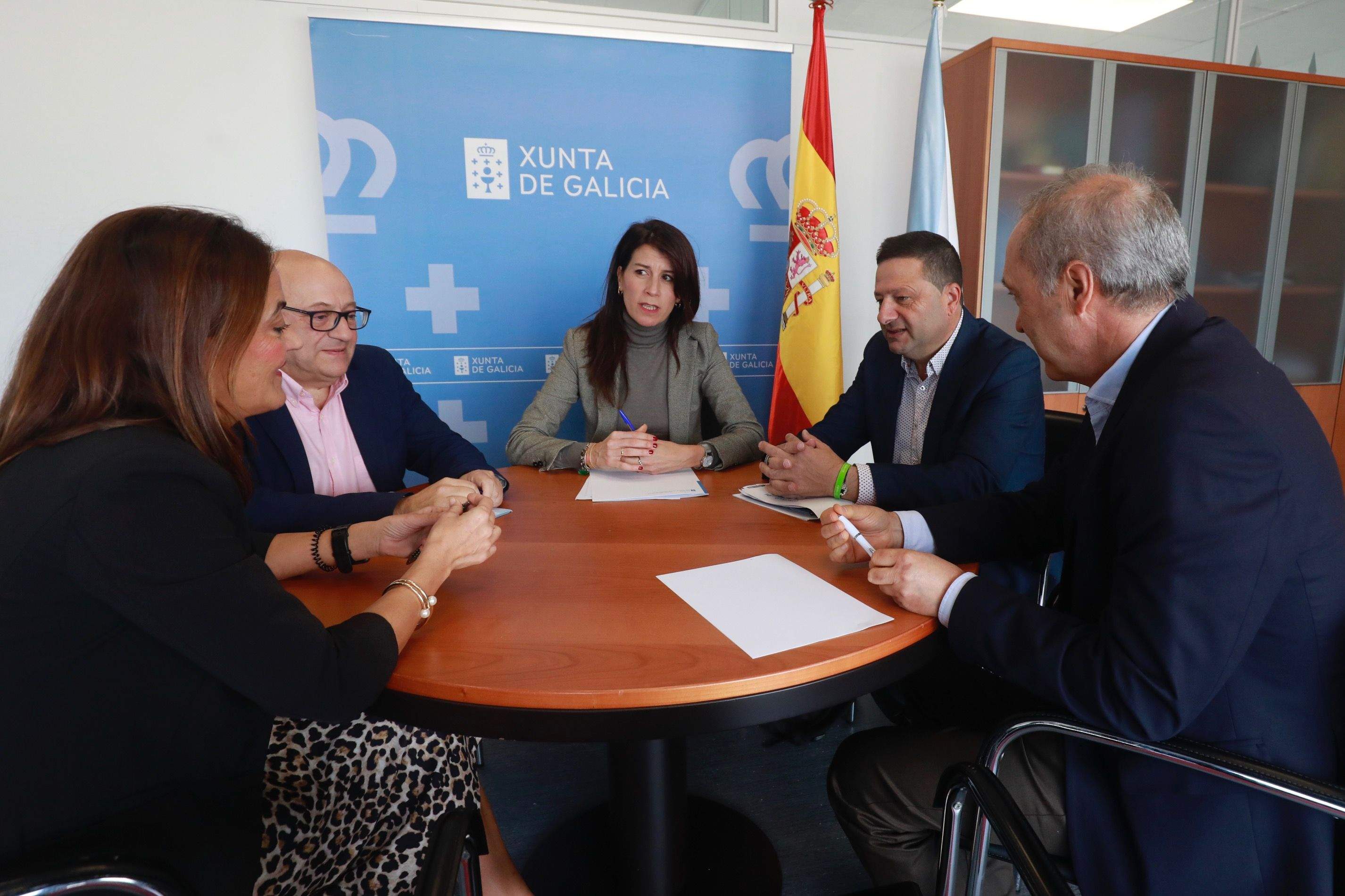 Reunión de la conselleira con el alcalde de Cuntis