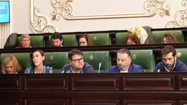Bancada da oposición no pleno provincial Bancada da oposición no pleno provincial