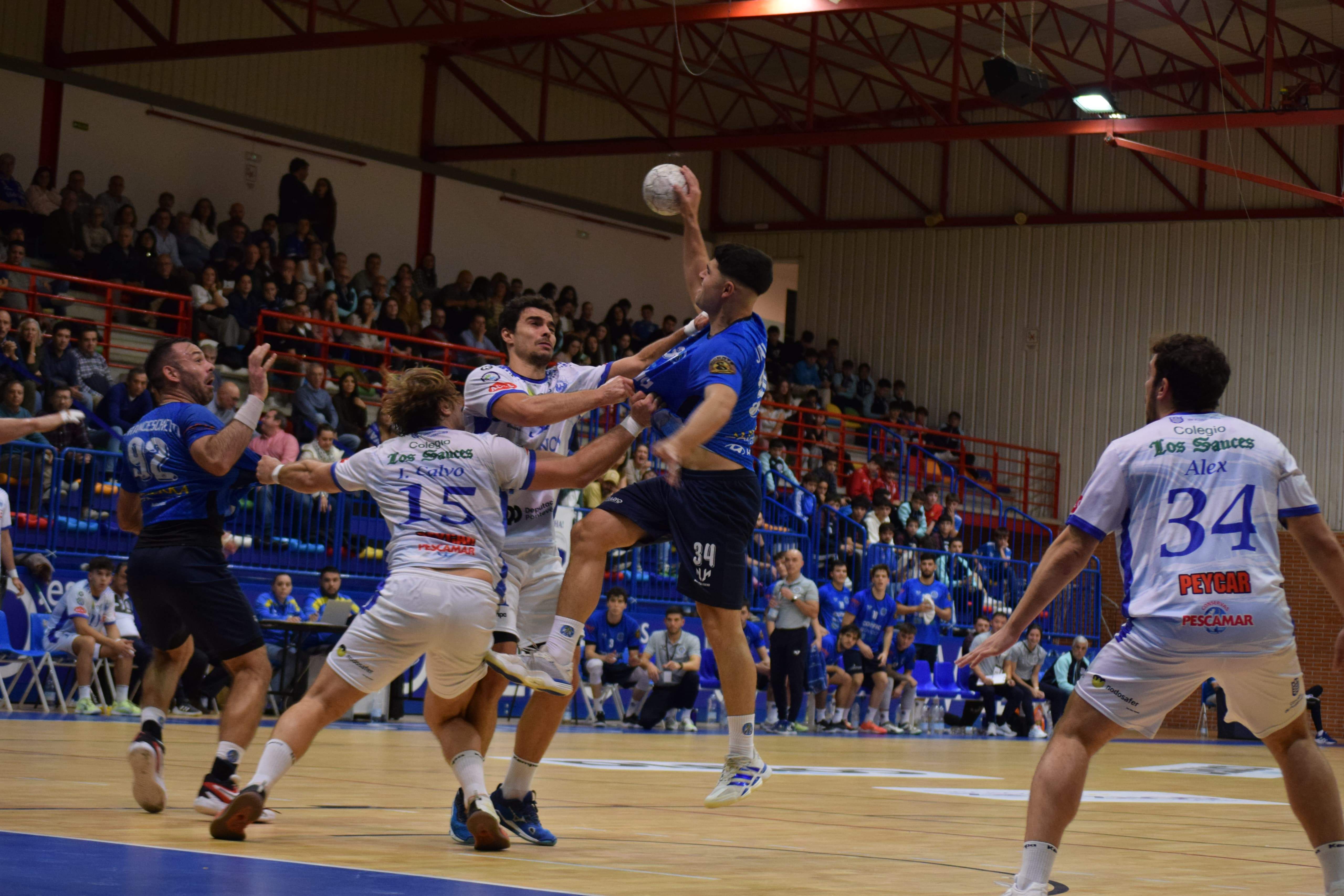 Partido entre Oviedo Base y Club Cisne