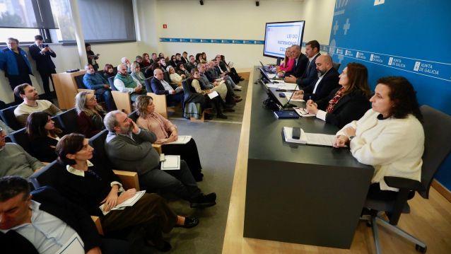 Reunión do conselleiro de Cultura con alcaldes e representantes municipais Reunión do conselleiro de Cultura con alcaldes e representantes municipais