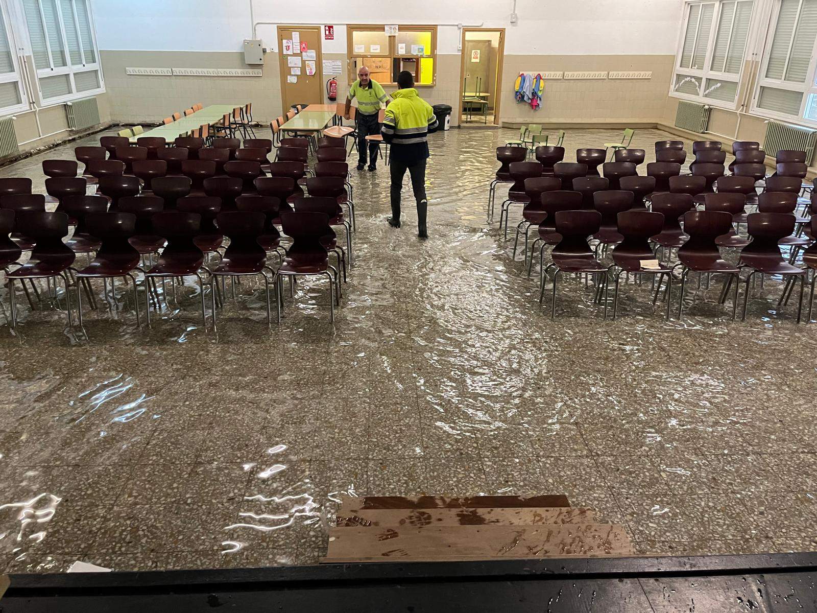 Inundaciones en el CEIP A Xunqueira 1 el 14 de noviembre 