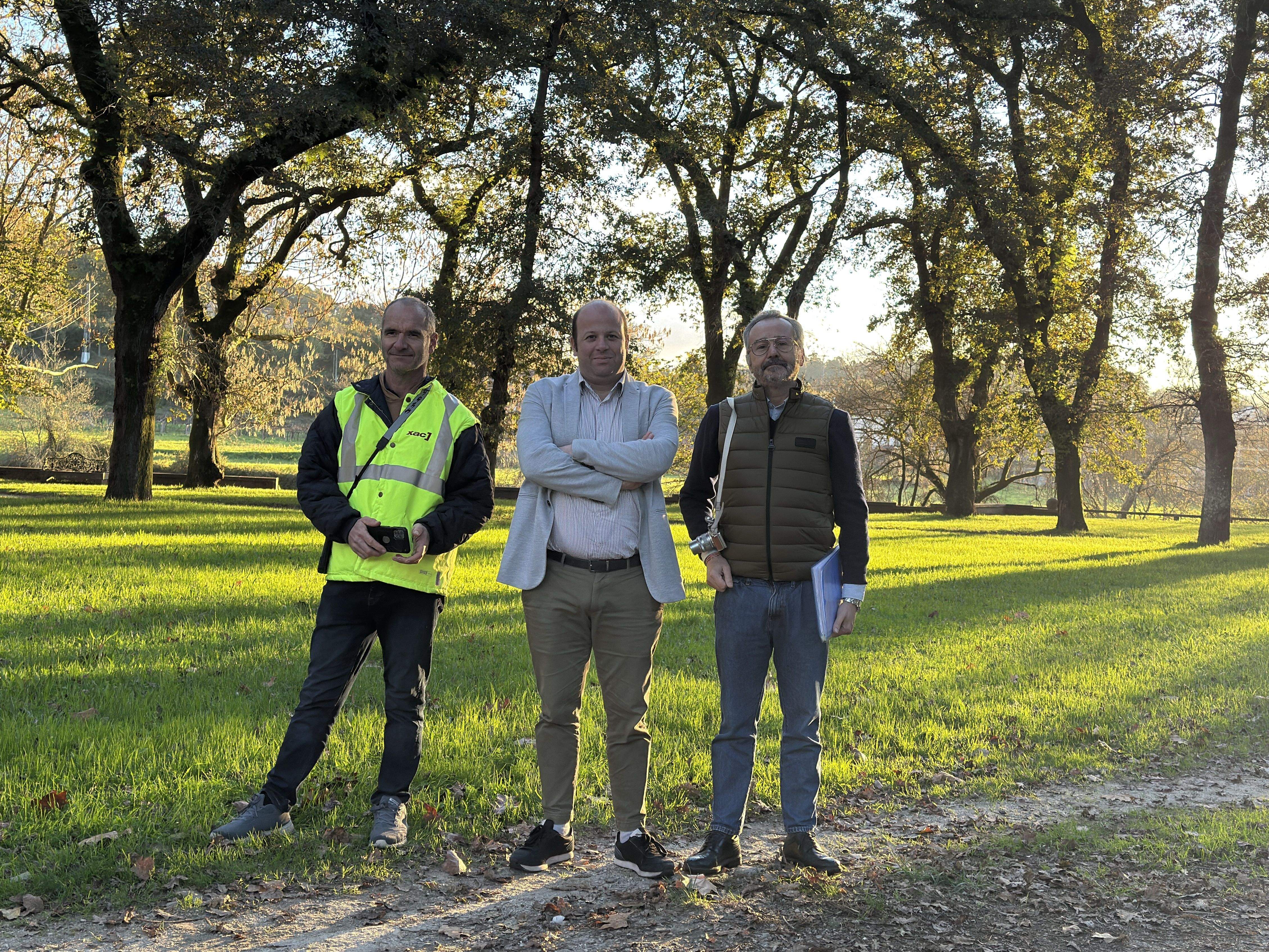 Manuel Fariña anuncia o inicio das obras na Carballeira e do Xardín Botánico de Caldas