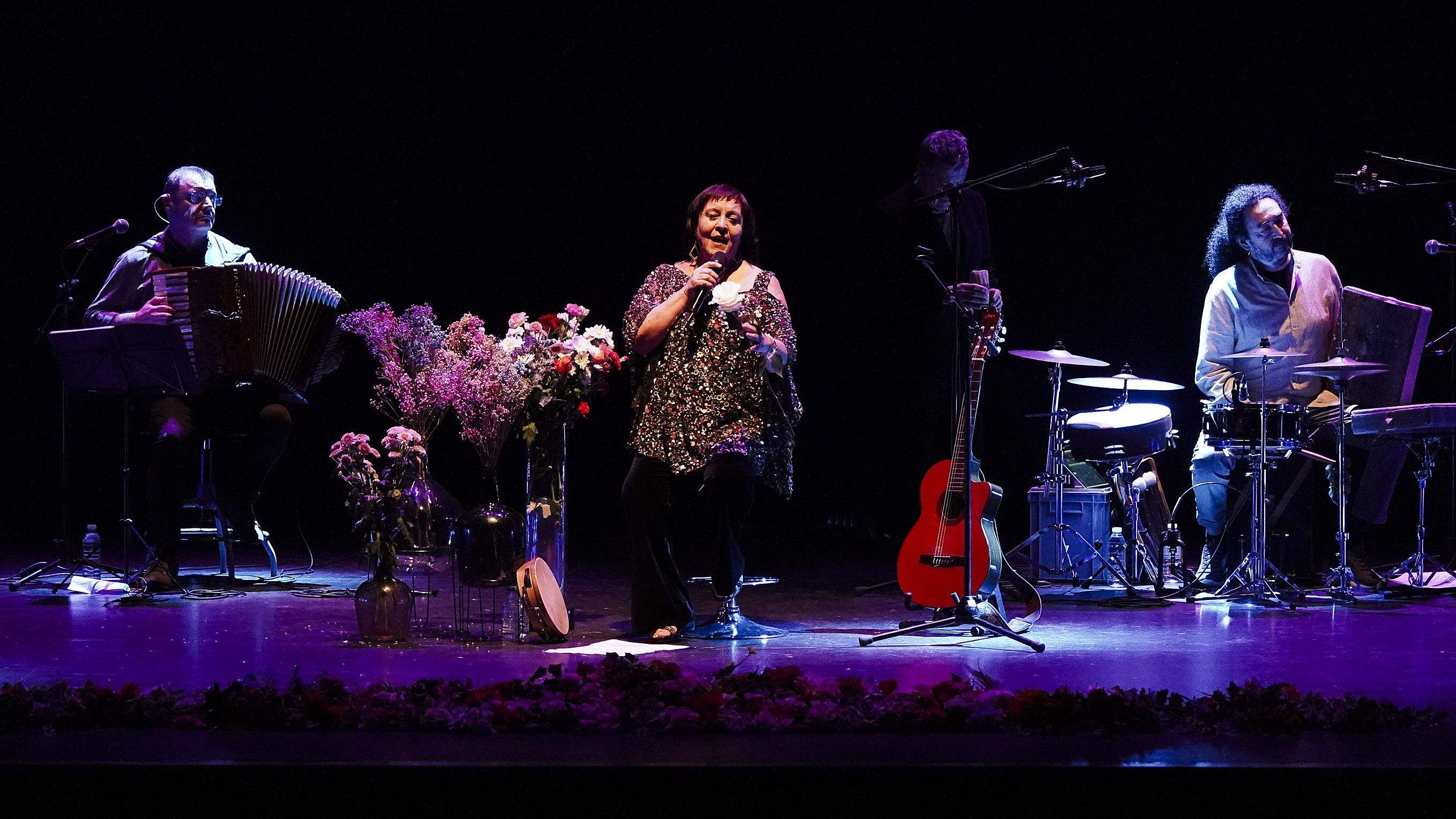 Concierto de Uxía Senlle para inaugurar el Culturgal 2025 Concierto de Uxía Senlle para inaugurar el Culturgal 2025