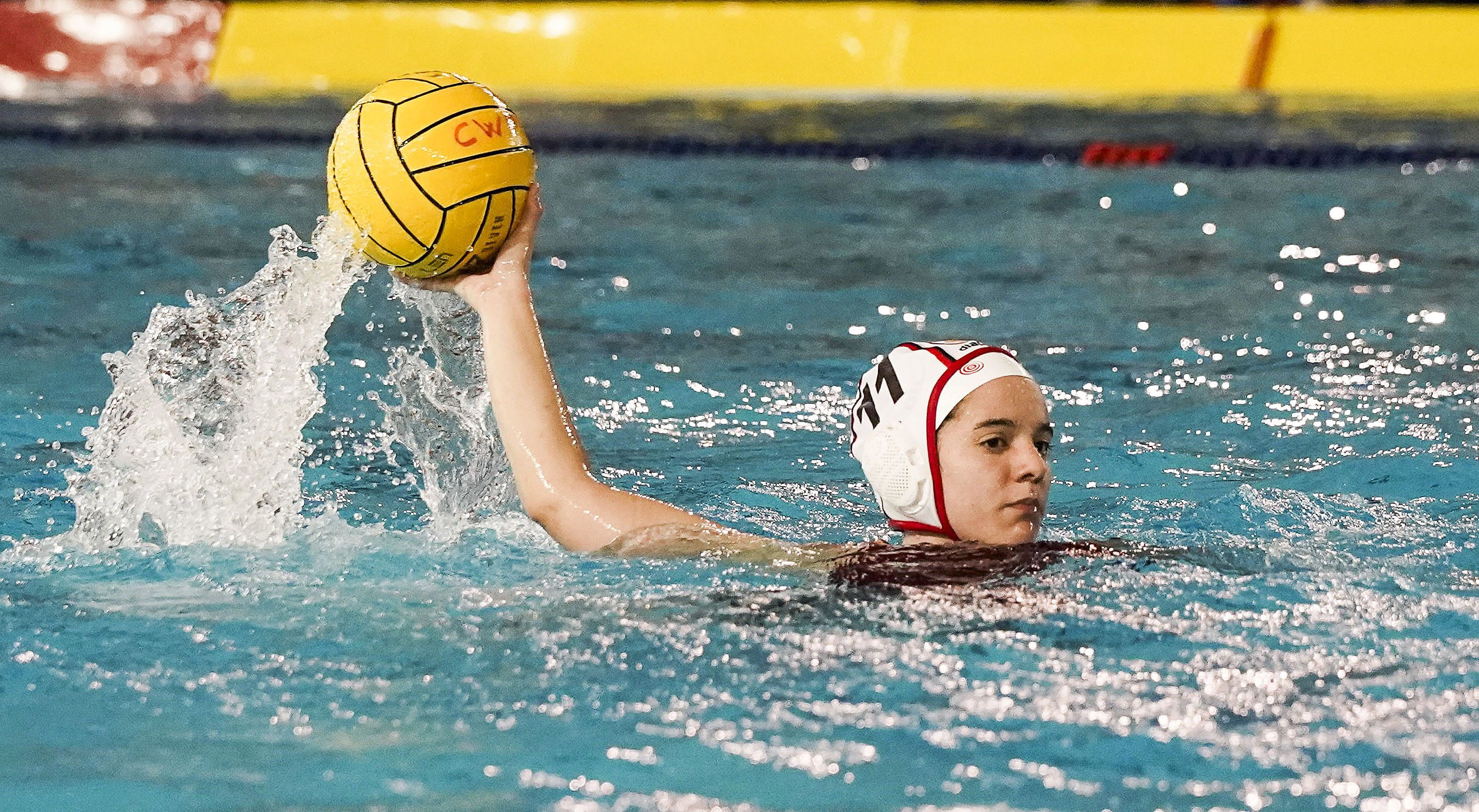 Partido entre el Waterpolo Pontevedra y el CN Molins de Rei en Rías do Sur Partido entre el Waterpolo Pontevedra y el CN Molins de Rei en Rías do Sur