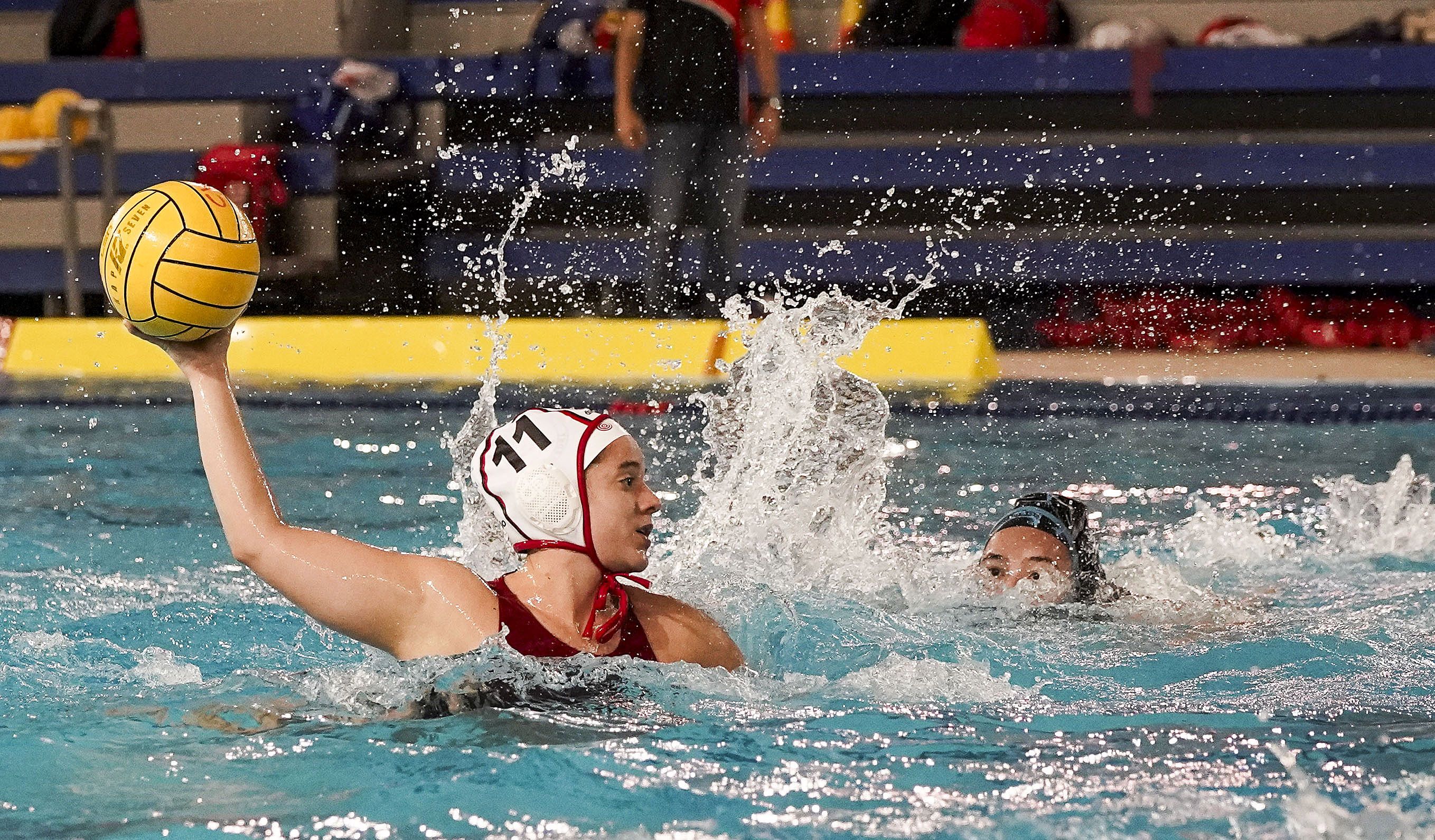 Partido entre el Waterpolo Pontevedra y el CN Molins de Rei en Rías do Sur Partido entre el Waterpolo Pontevedra y el CN Molins de Rei en Rías do Sur