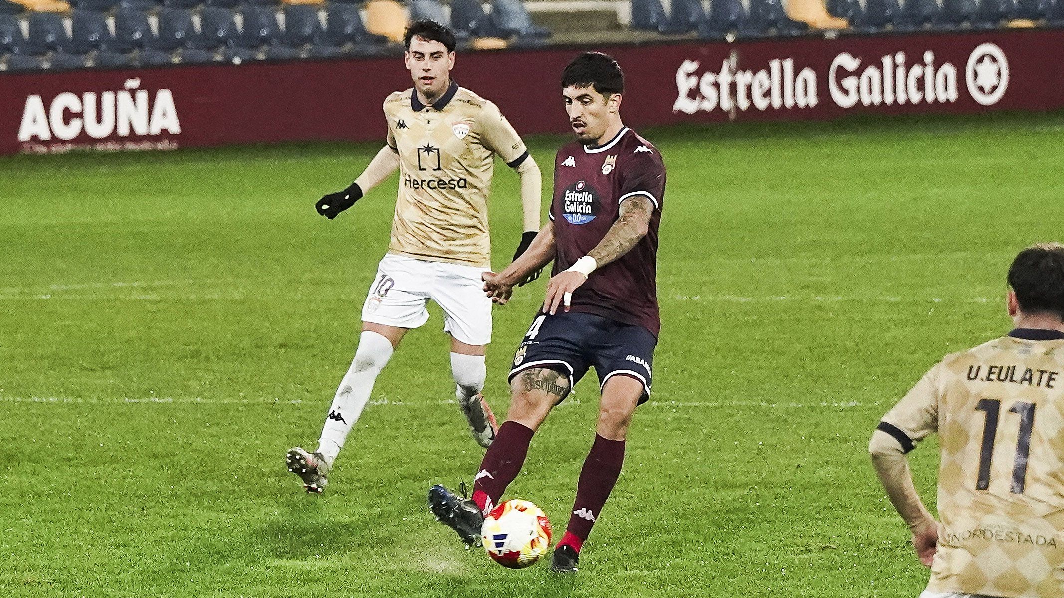 Partido entre Pontevedra CF e Guadalajara en Pasarón