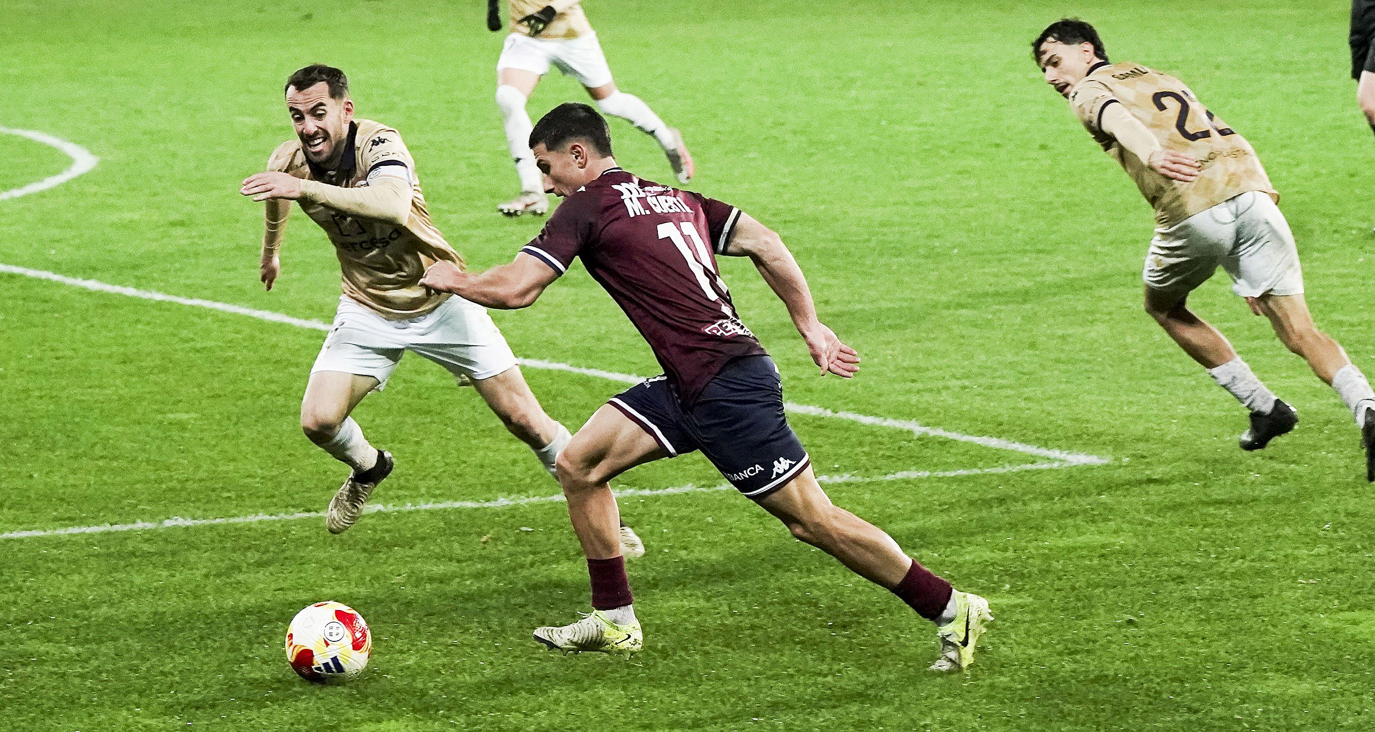 Partido entre Pontevedra CF e Guadalajara en Pasarón