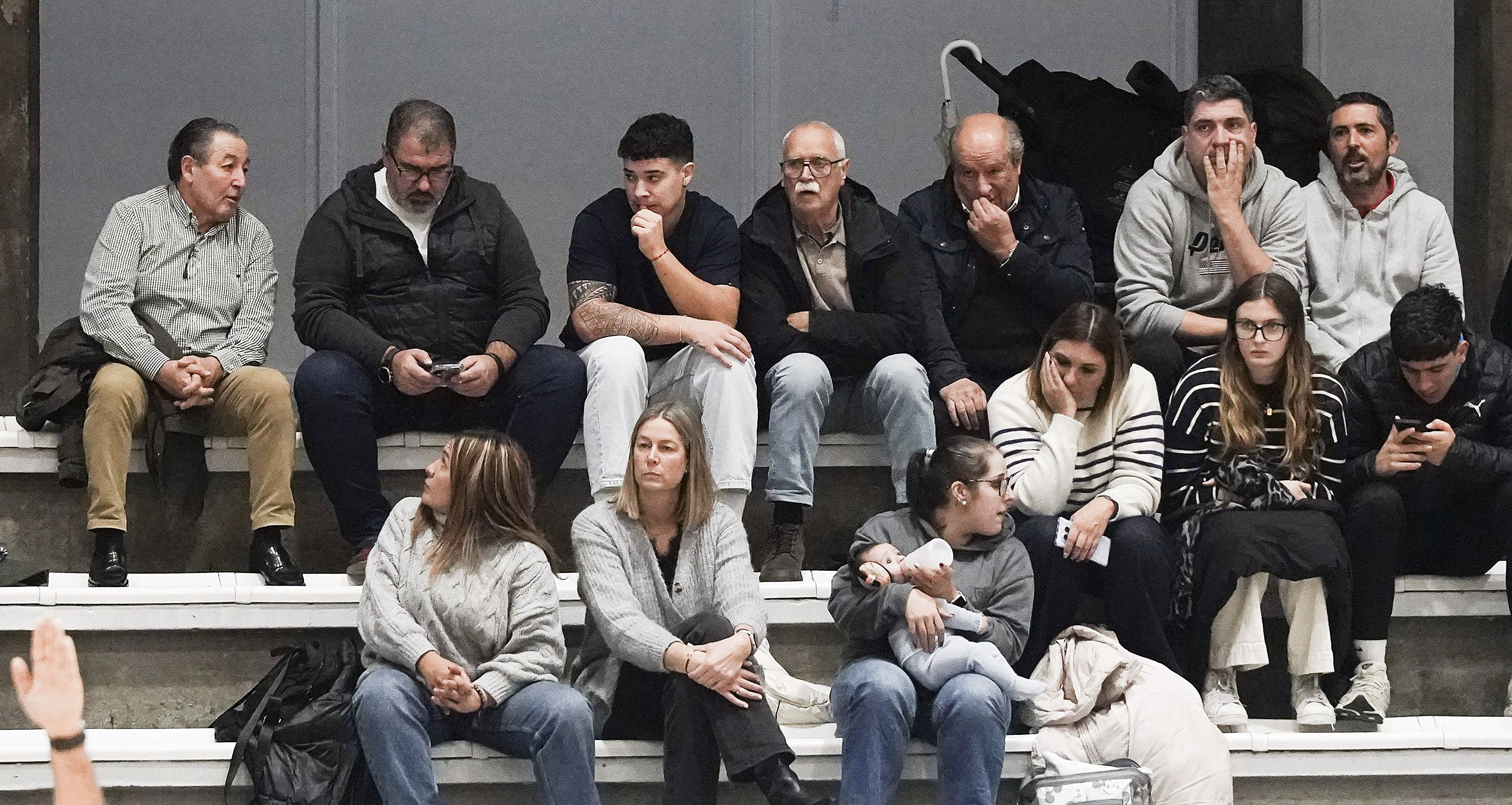 Partido entre Cisne e Ibiza en el Municipal Partido entre Cisne e Ibiza en el Municipal