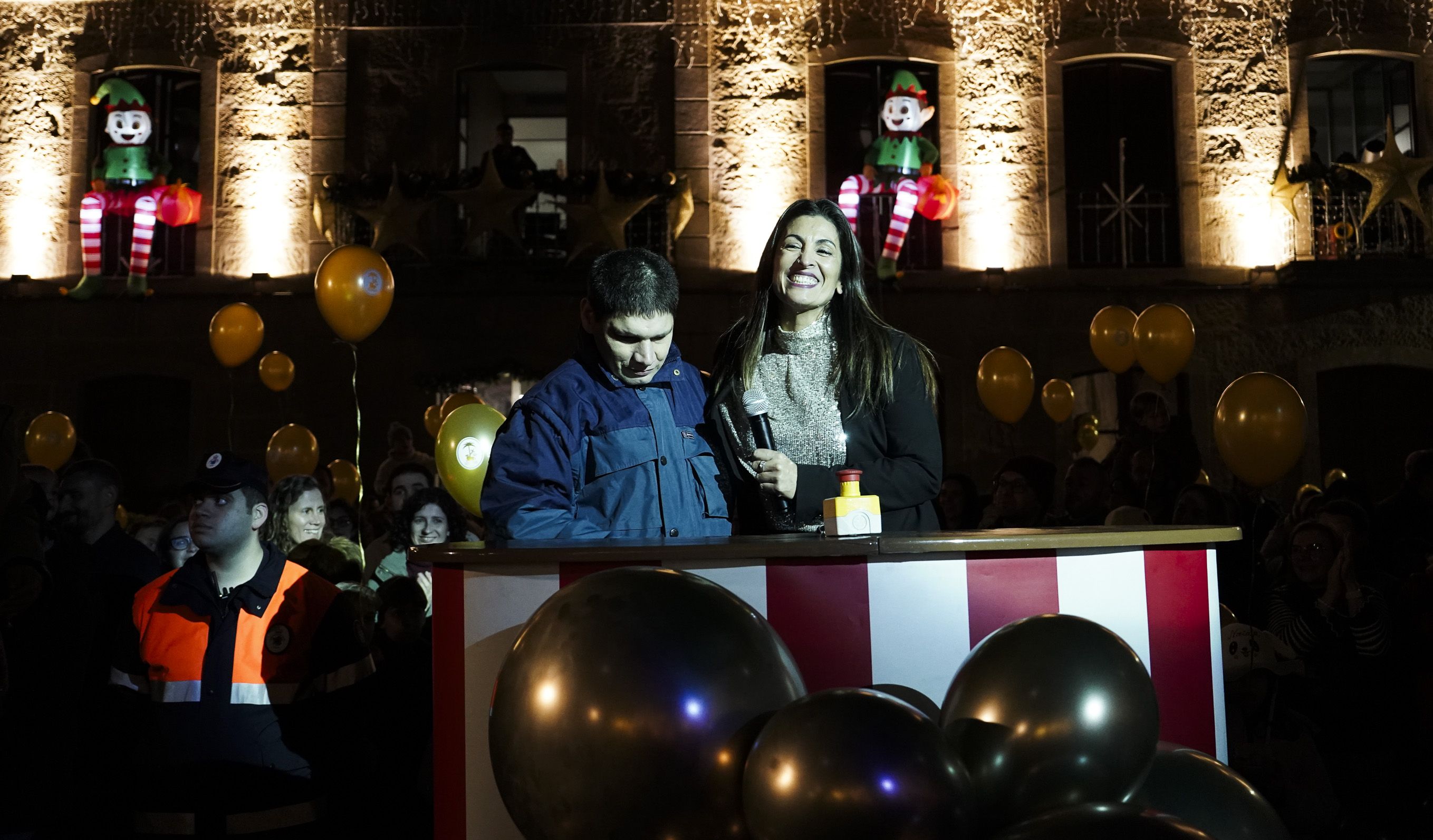 Acendido da iluminación de Nadal en Poio