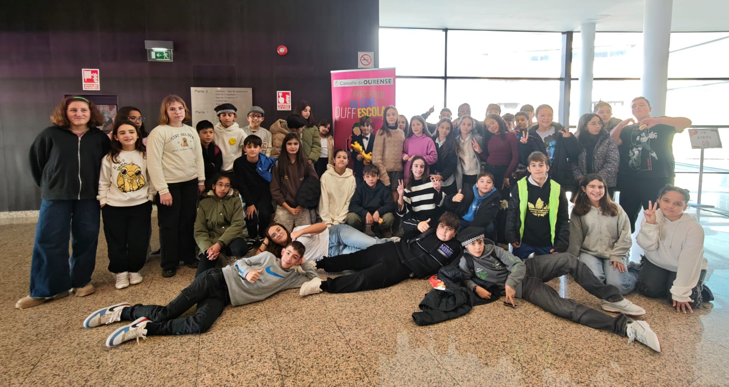 Alumnado del CEP Marcos da Portela de Monte Porreiro, en el Ourense Film Festival Escola