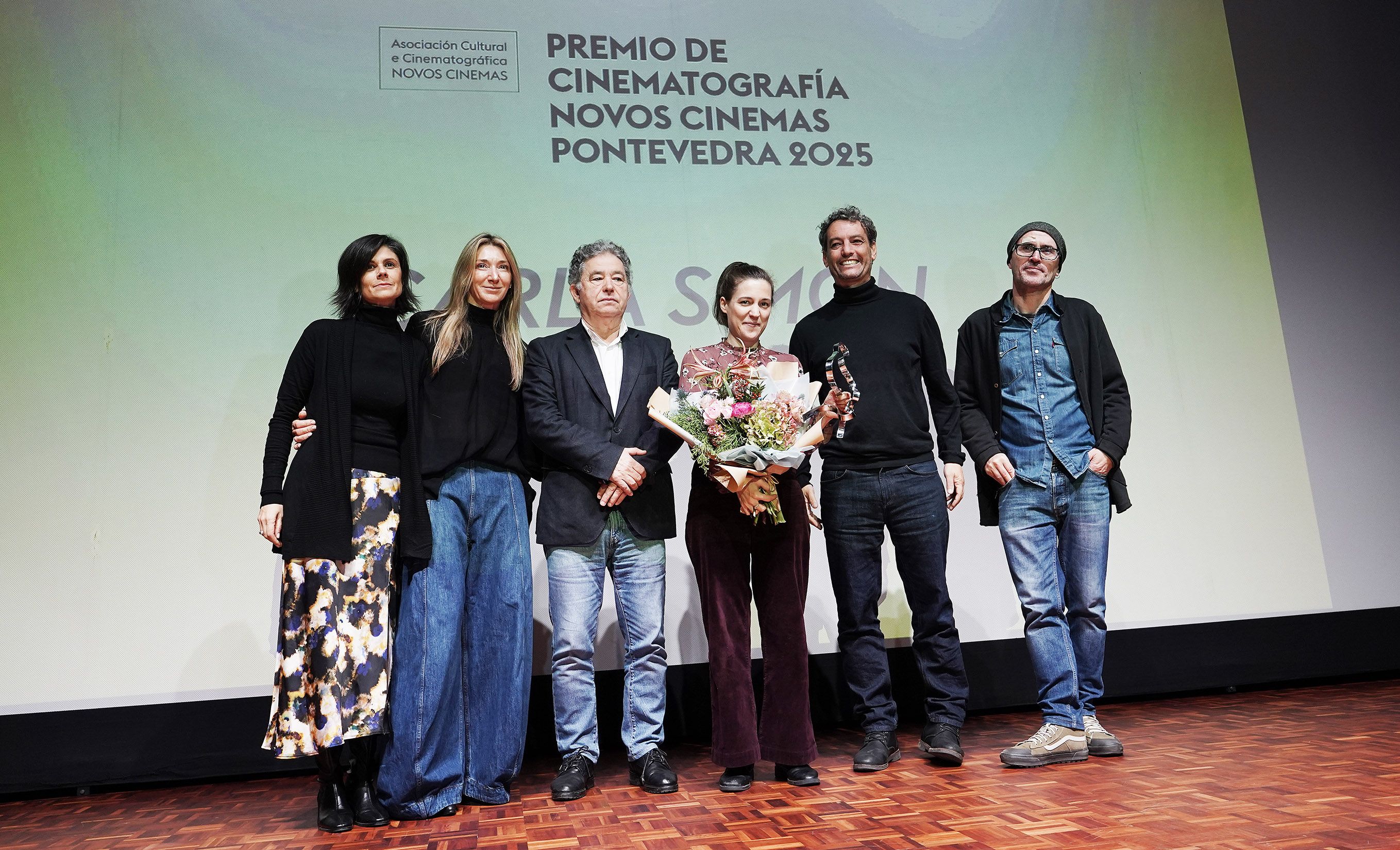 Carla Simón recibe en Pontevedra o I Premio de Cinematografía Novos Cinemas