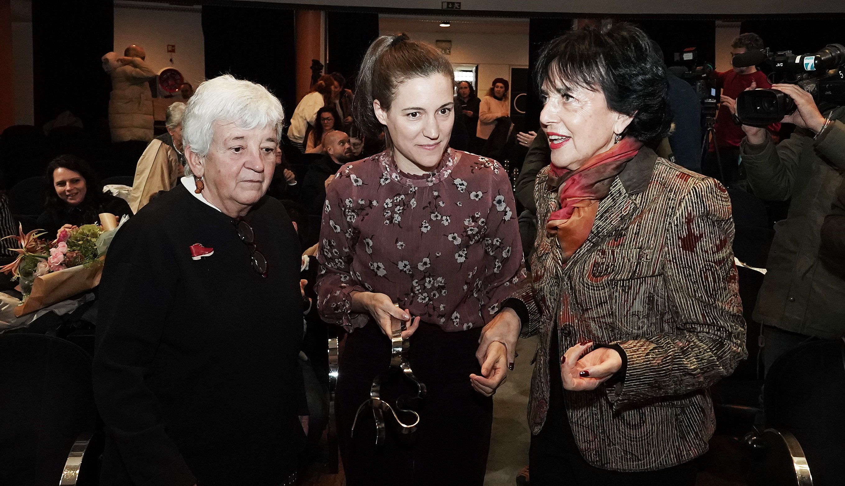 Carla Simón recibe en Pontevedra o I Premio de Cinematografía Novos Cinemas