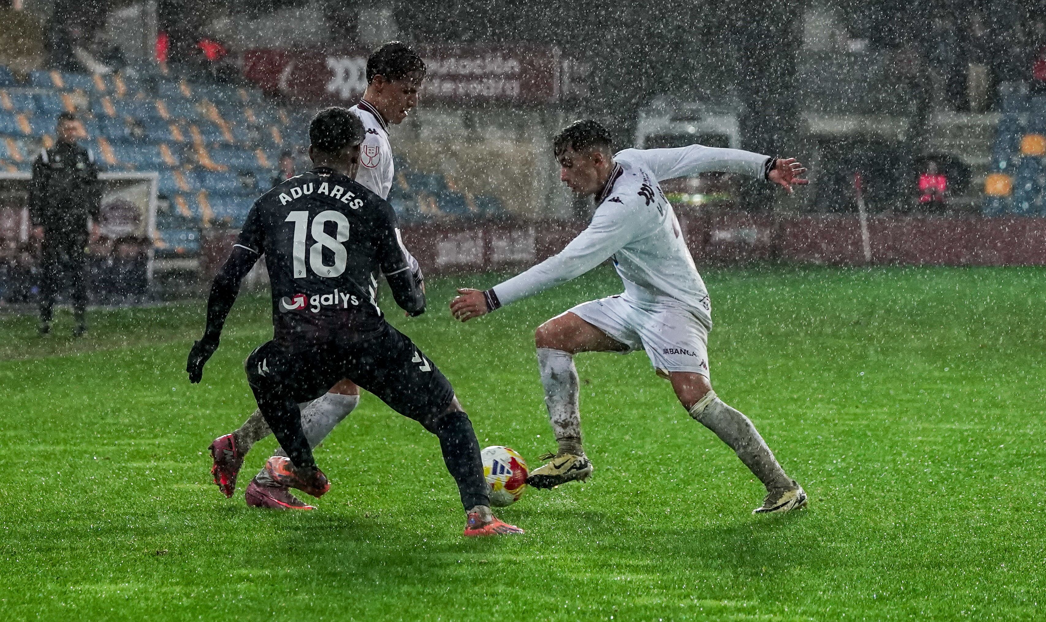 Partido de Copa do Rei entre Pontevedra e Eibar en Pasarón