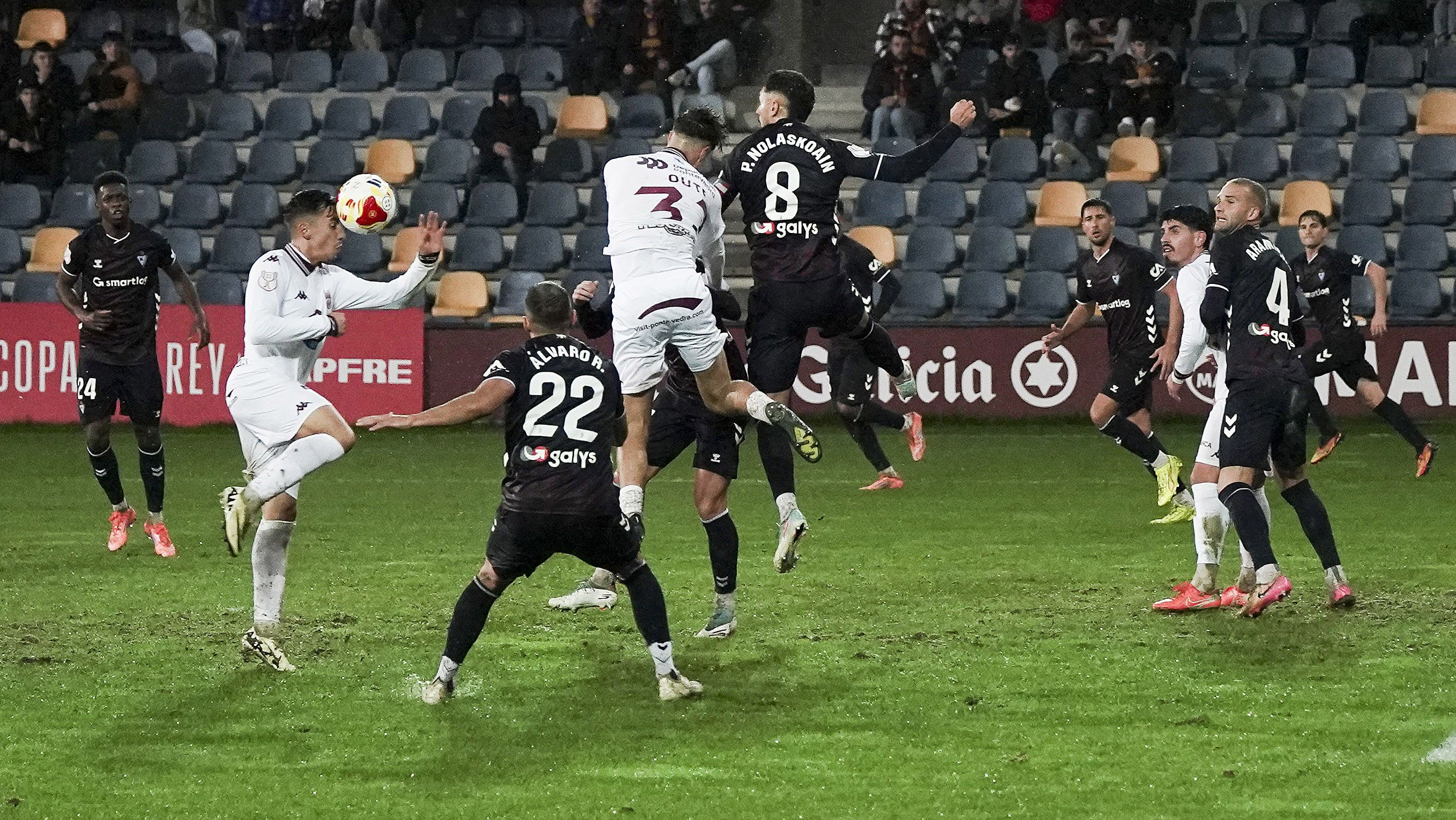 Segunda rolda da Copa do Rei entre Pontevedra CF e SD Eibar Segunda rolda da Copa do Rei entre Pontevedra CF e SD Eibar