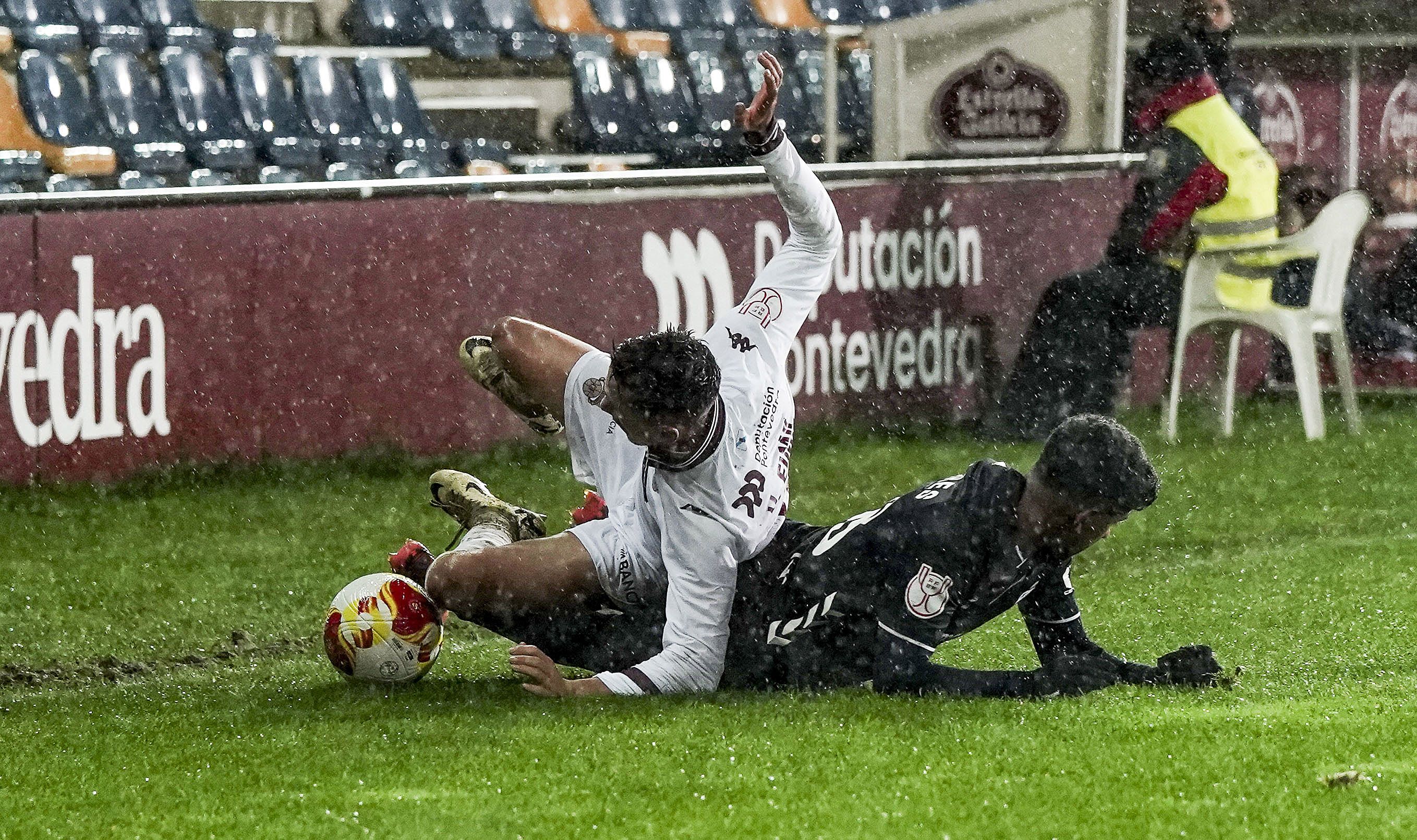 Segunda rolda da Copa do Rei entre Pontevedra CF e SD Eibar Segunda rolda da Copa do Rei entre Pontevedra CF e SD Eibar