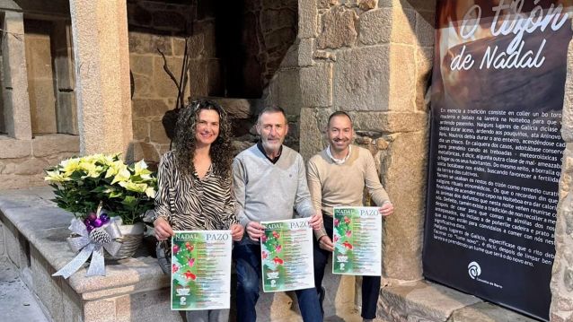 Rocío Martínez, Xosé Manuel Fernández Abraldes e Adrián Silva presentan o programa de Nadal de Barro Rocío Martínez, Xosé Manuel Fernández Abraldes e Adrián Silva presentan o programa de Nadal de Barro