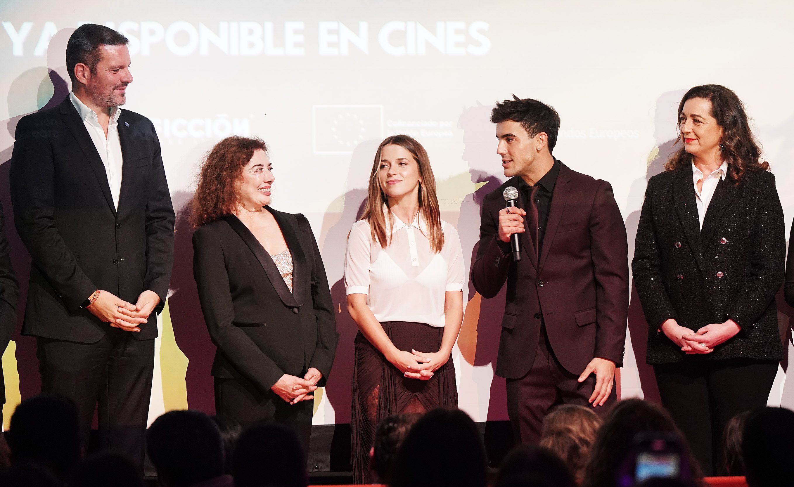 Estreno en Pontevedra de la película 'Me has robado el corazón' con Óscar Casas y Ana Jara Estreno en Pontevedra de la película 'Me has robado el corazón' con Óscar Casas y Ana Jara