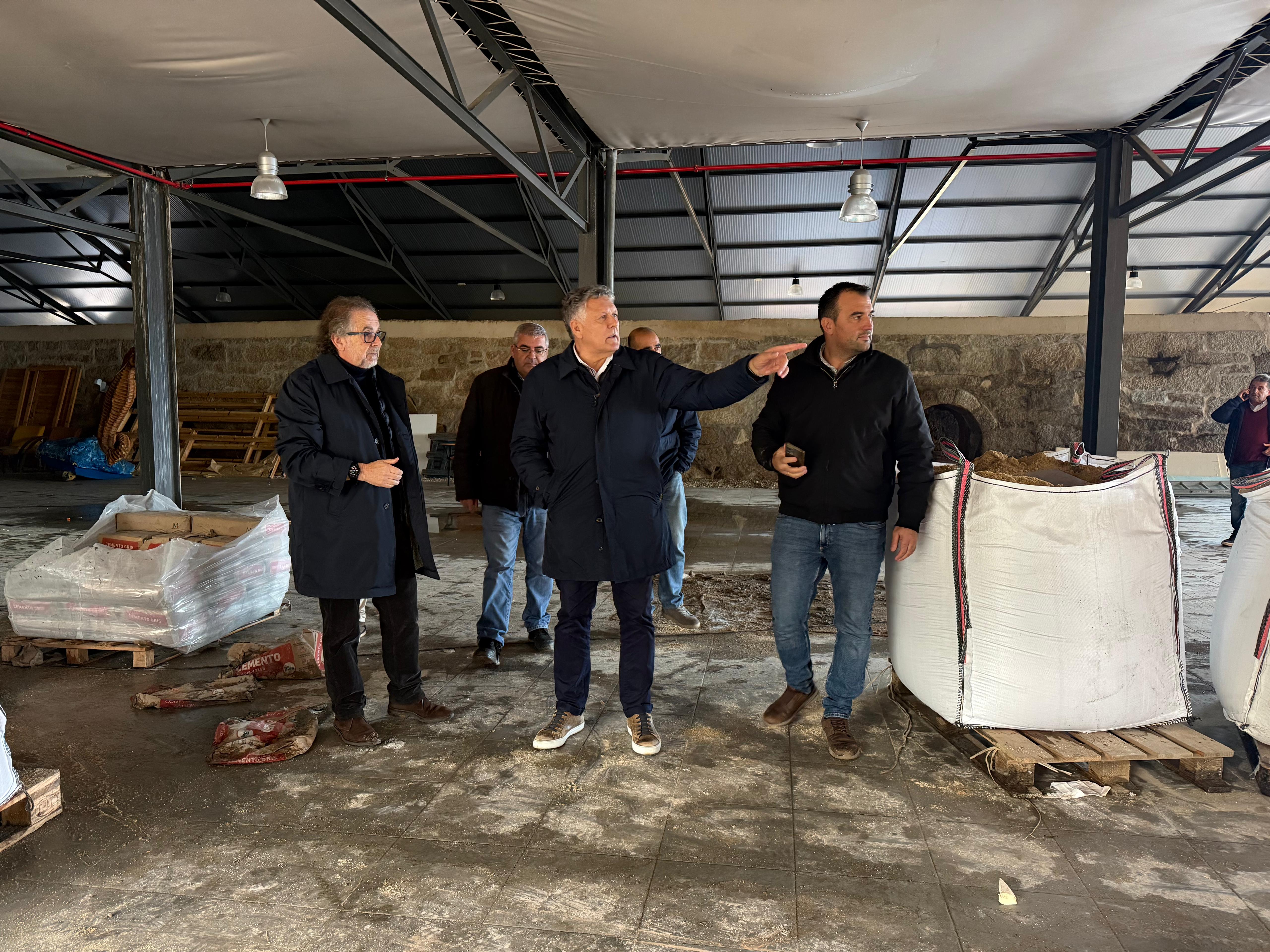 Telmo Martín visita o Centro de Interpretación A Telleira