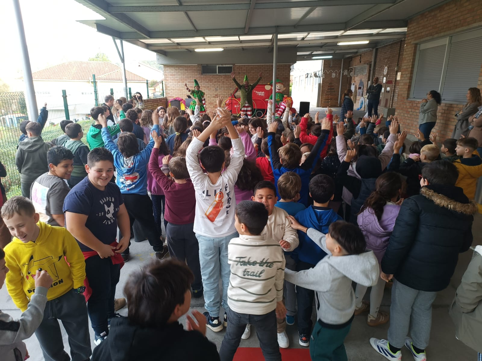 Os Trasniños do Nadal percorren os centros de ensino de Poio Os Trasniños do Nadal percorren os centros de ensino de Poio