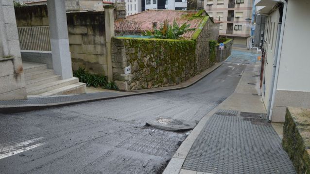 Obras de mejora en las calles del entorno del mercado de Sanxenxo Obras de mejora en las calles del entorno del mercado de Sanxenxo