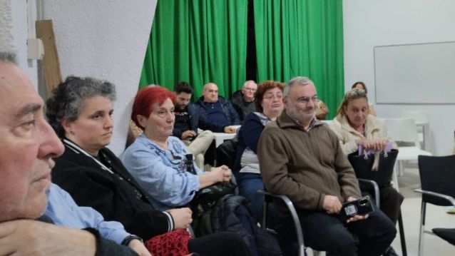 Asemblea veciñal en Valdecorvos