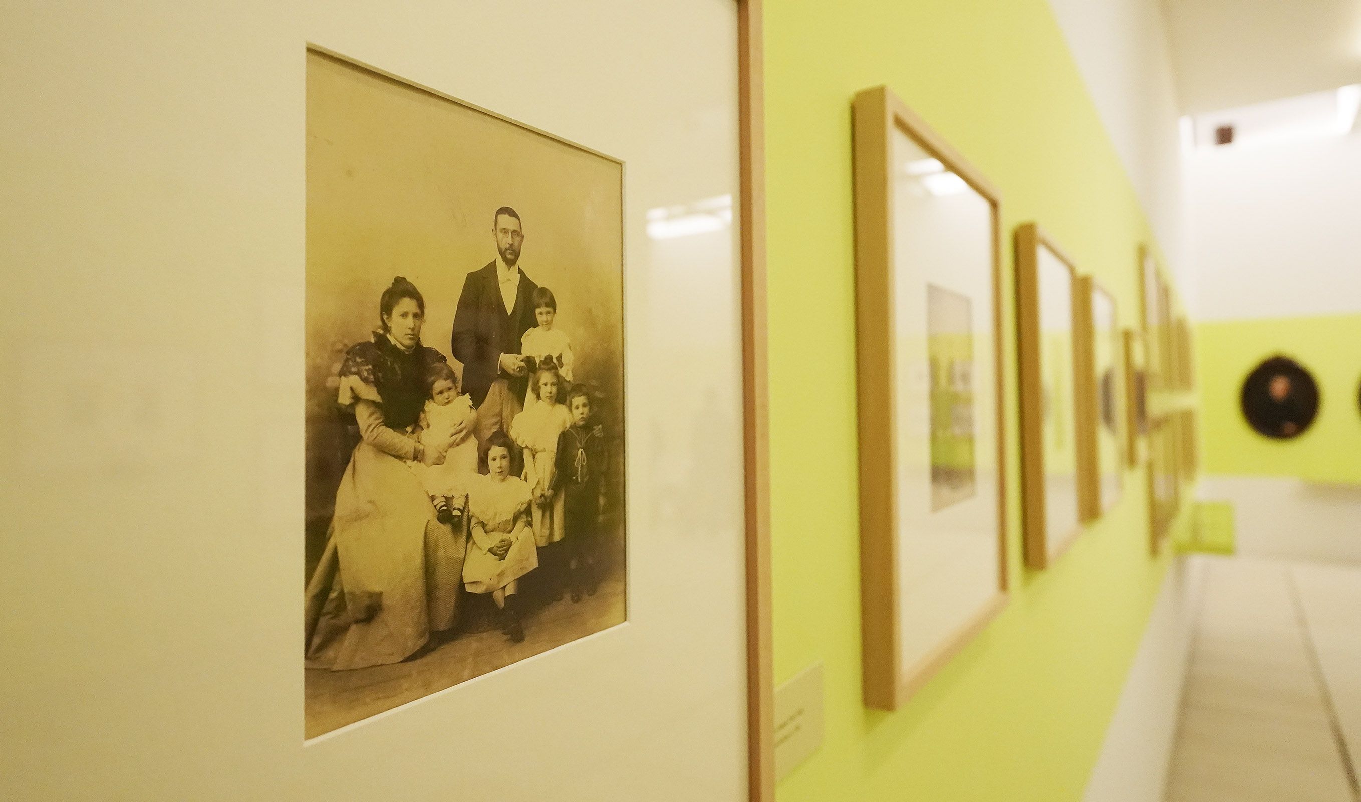 Exposición "Debuxar coa luz" en el Museo de Pontevedra