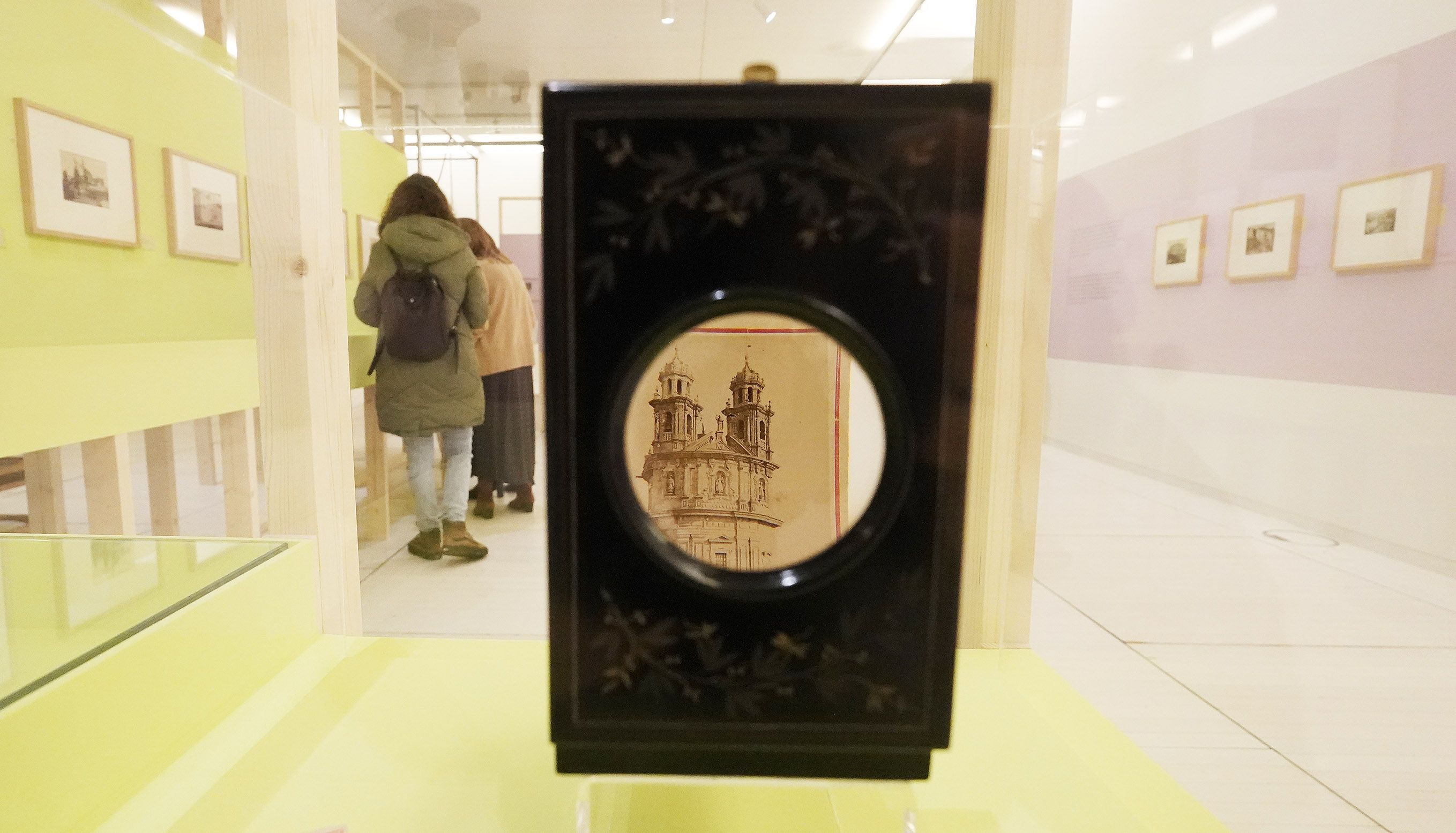 Exposición "Debuxar coa luz" en el Museo de Pontevedra