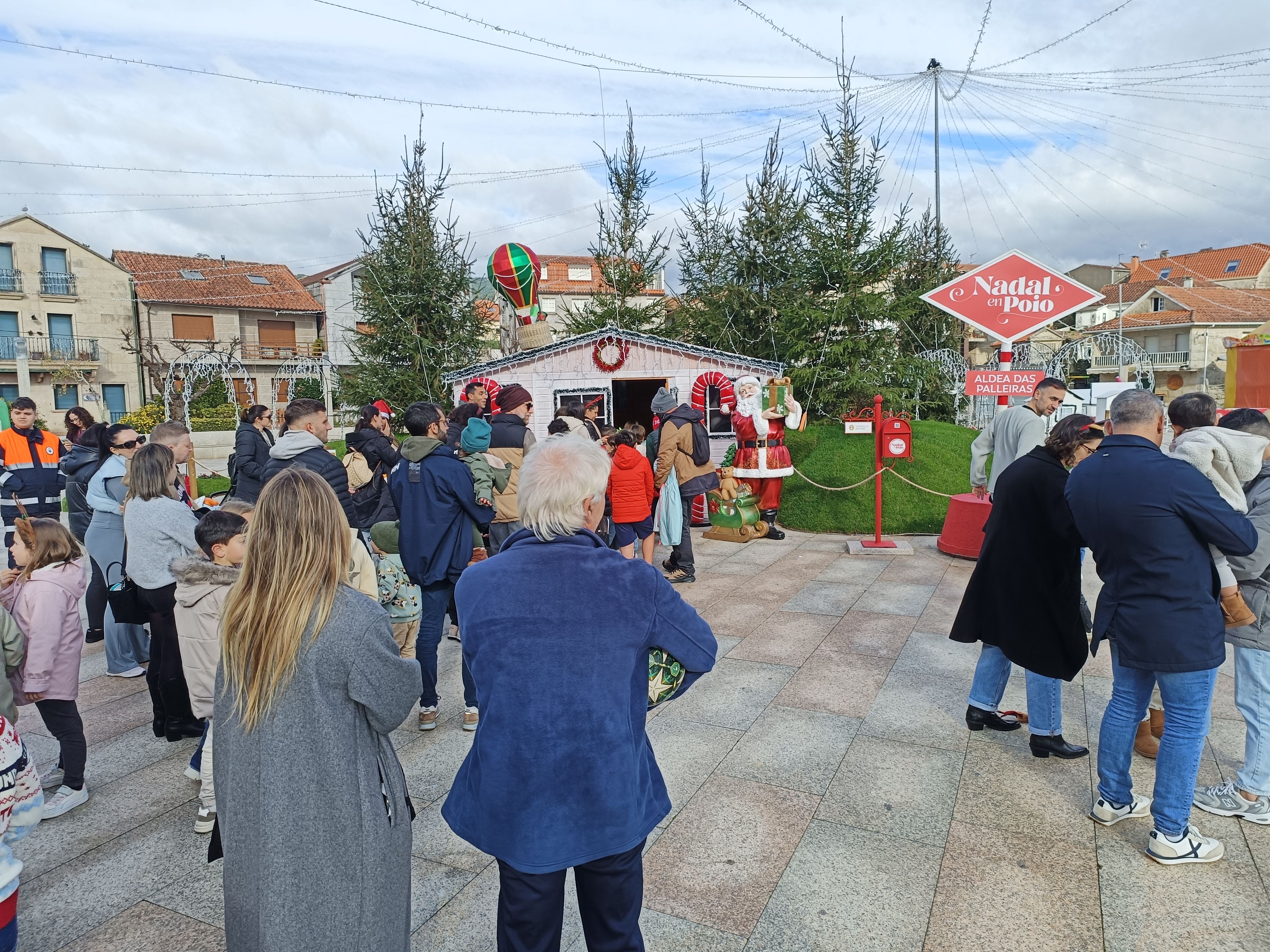 Ruta de Papá Noel polas Aldeas de Nadal e as parroquias de Poio Ruta de Papá Noel polas Aldeas de Nadal e as parroquias de Poio