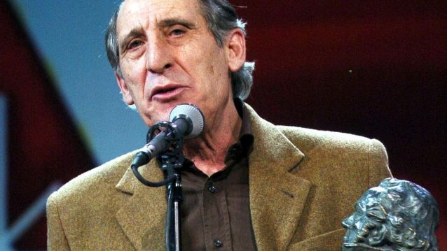Celso Bugallo recollendo o premio Goya Celso Bugallo recollendo o premio Goya