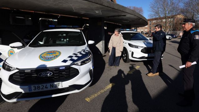 Presentación de dos nuevos coches para la Policía Local de Pontevedra