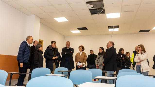 Román Rodríguez visita las obras de ampliación en el IES Aquis Celenis Román Rodríguez visita las obras de ampliación en el IES Aquis Celenis