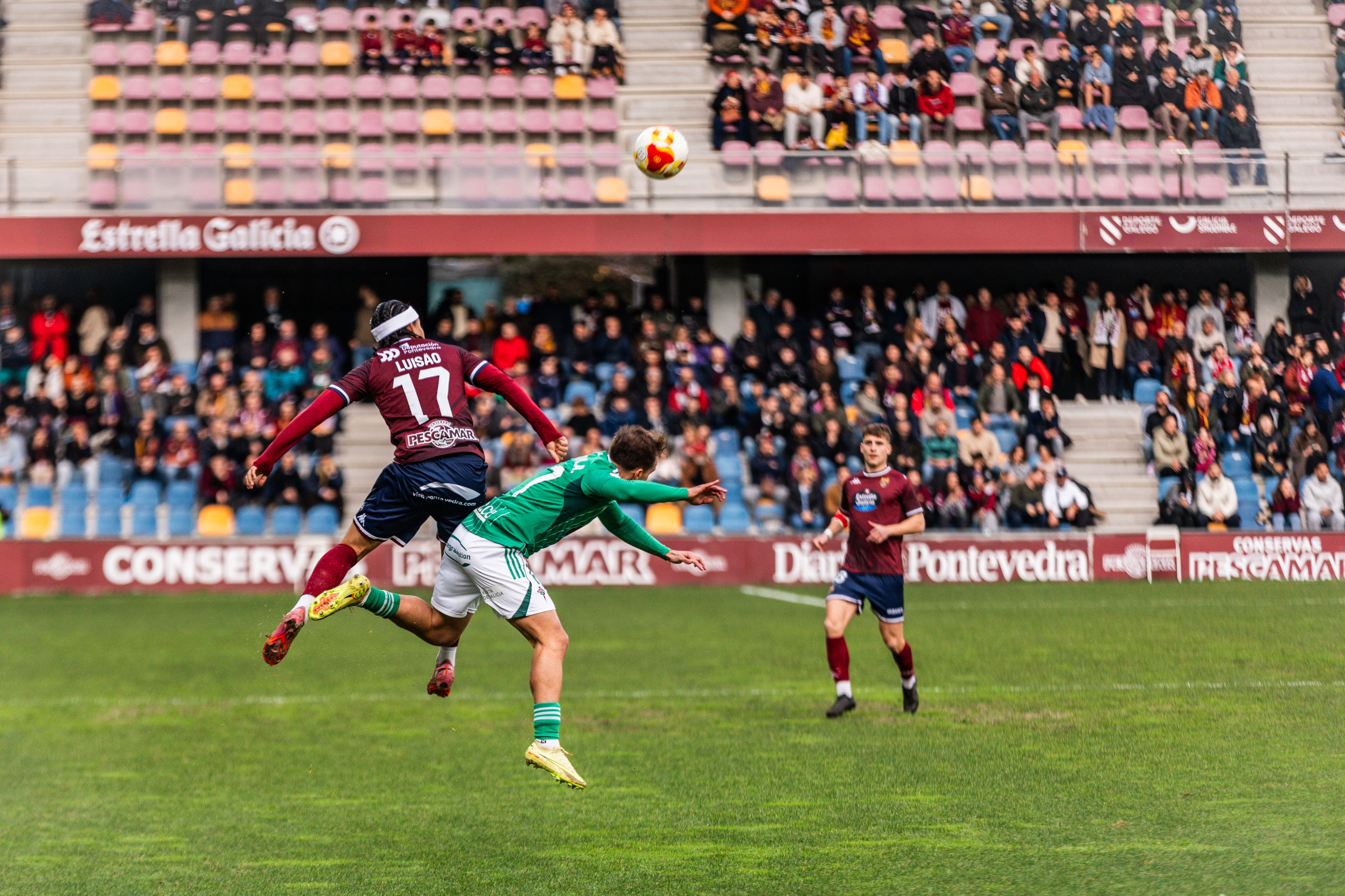 Partido entre Pontevedra CF y Racing Club de Ferrol en Pasarón Partido entre Pontevedra CF y Racing Club de Ferrol en Pasarón