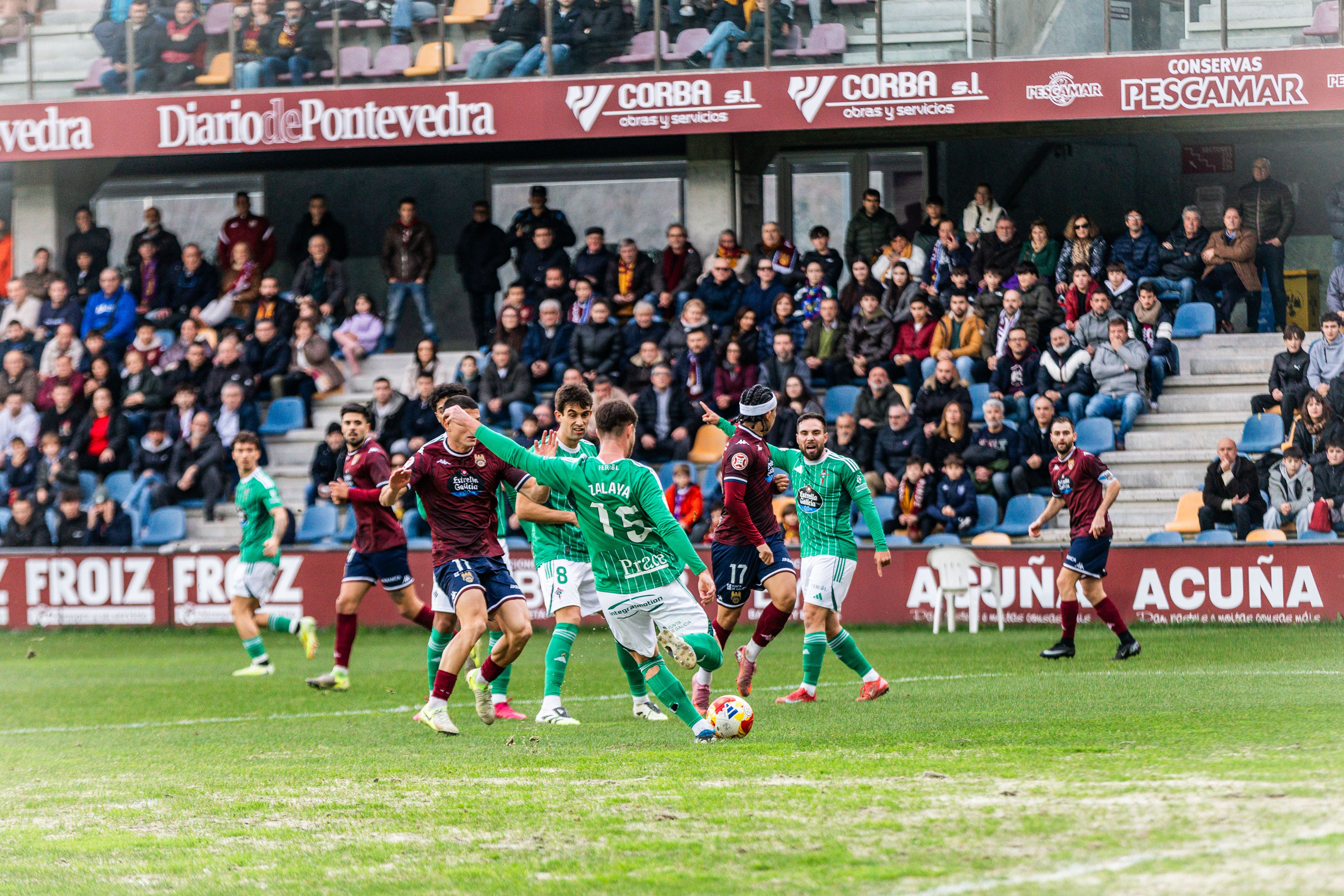 Partido entre Pontevedra CF y Racing Club de Ferrol en Pasarón Partido entre Pontevedra CF y Racing Club de Ferrol en Pasarón