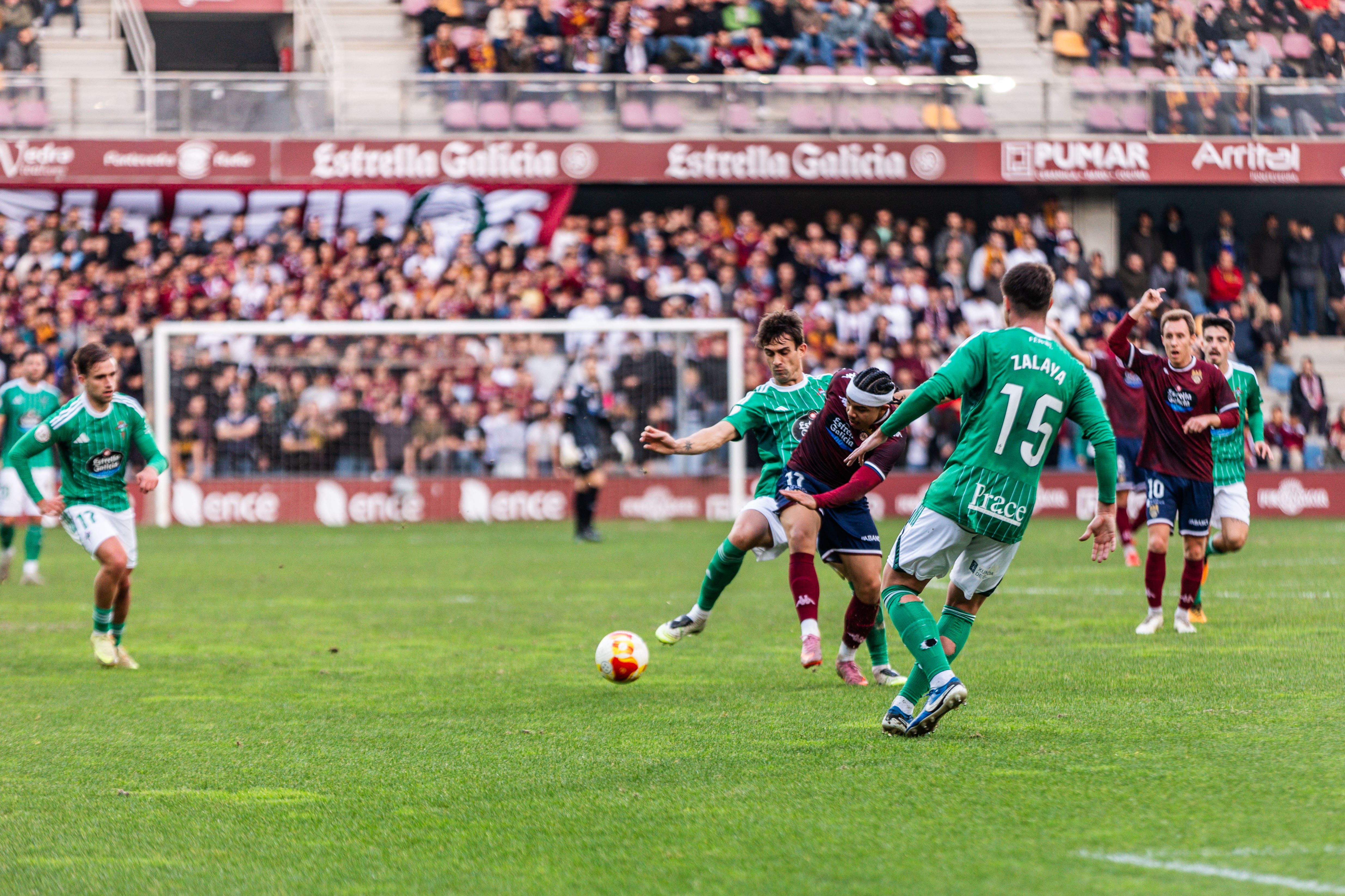 Partido entre Pontevedra CF y Racing Club de Ferrol en Pasarón Partido entre Pontevedra CF y Racing Club de Ferrol en Pasarón