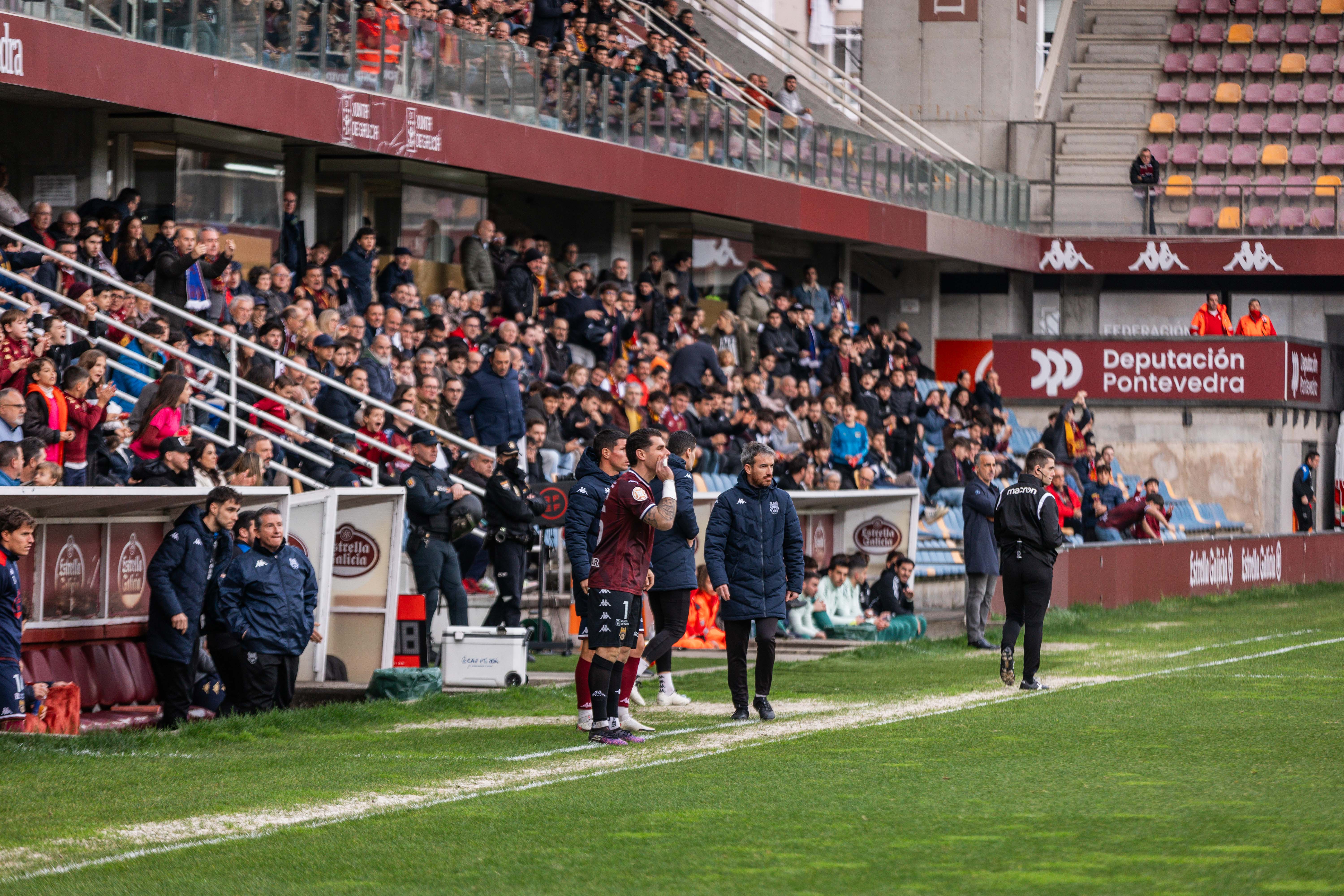 Partido entre Pontevedra CF y Racing Club de Ferrol en Pasarón Partido entre Pontevedra CF y Racing Club de Ferrol en Pasarón