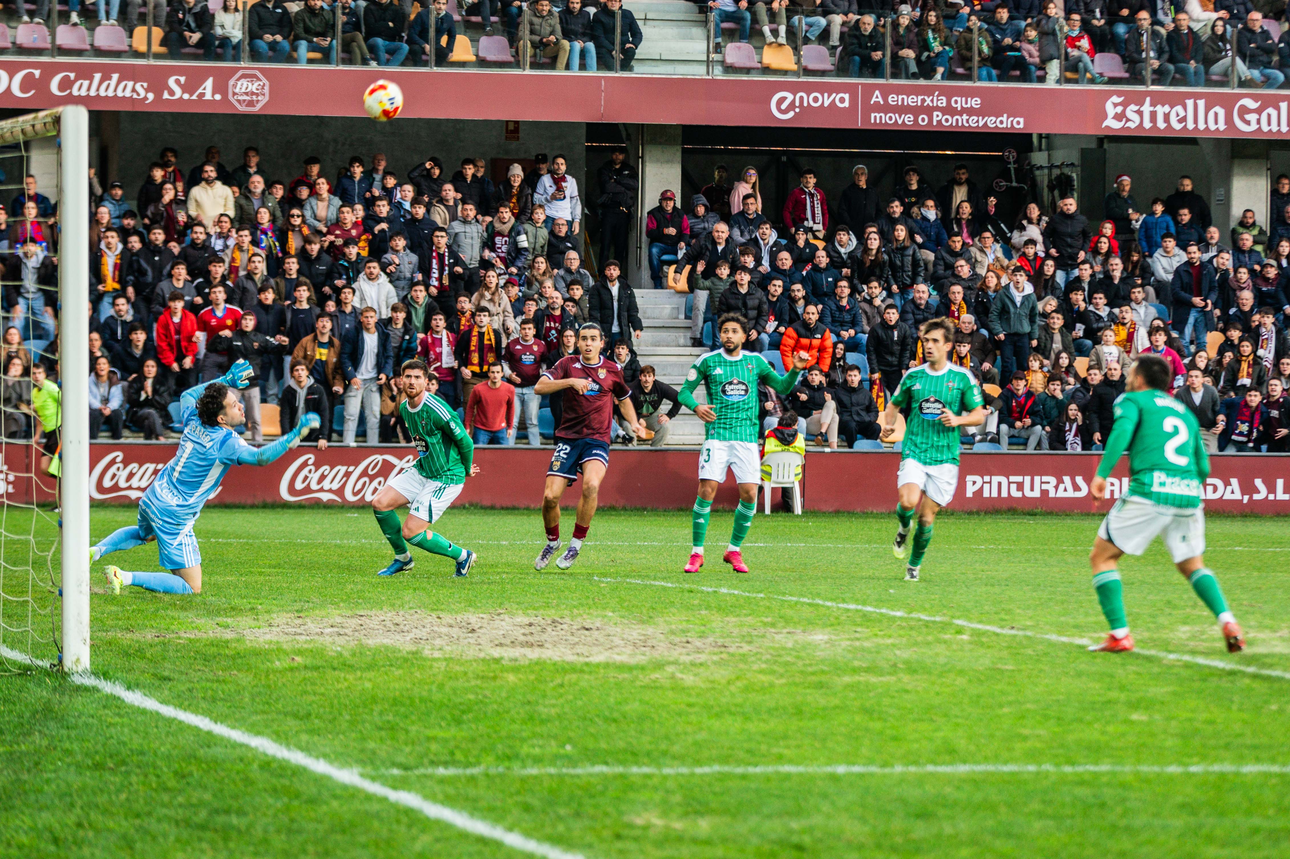 Partido entre Pontevedra CF y Racing Club de Ferrol en Pasarón Partido entre Pontevedra CF y Racing Club de Ferrol en Pasarón