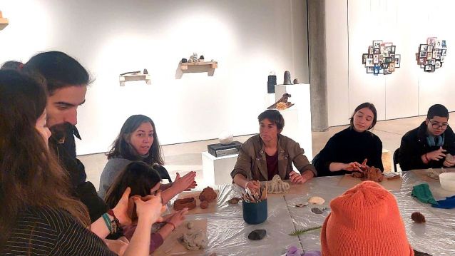 Curso de experimentación con arxila reciclada