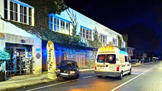 Estado en que quedaba o vehículo tras o accidente en Ribadumia