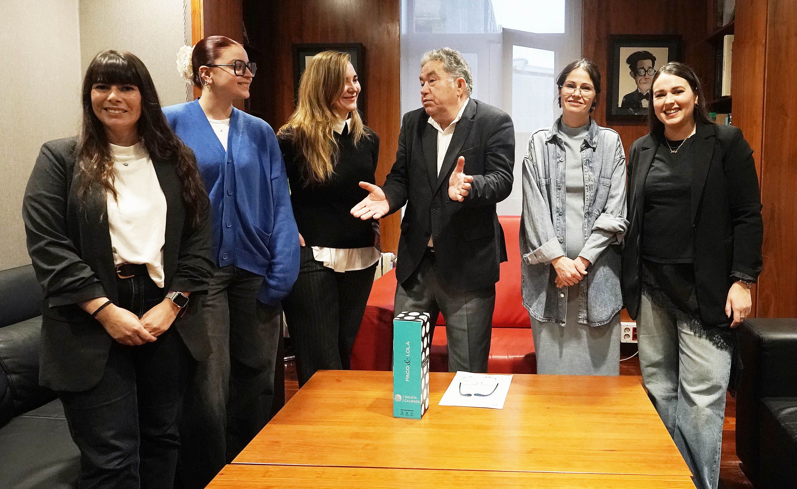 Representantes de Krack, El Nogal e Paco & Lola con Miguel Anxo Fernández Lores e Anabel Gulías