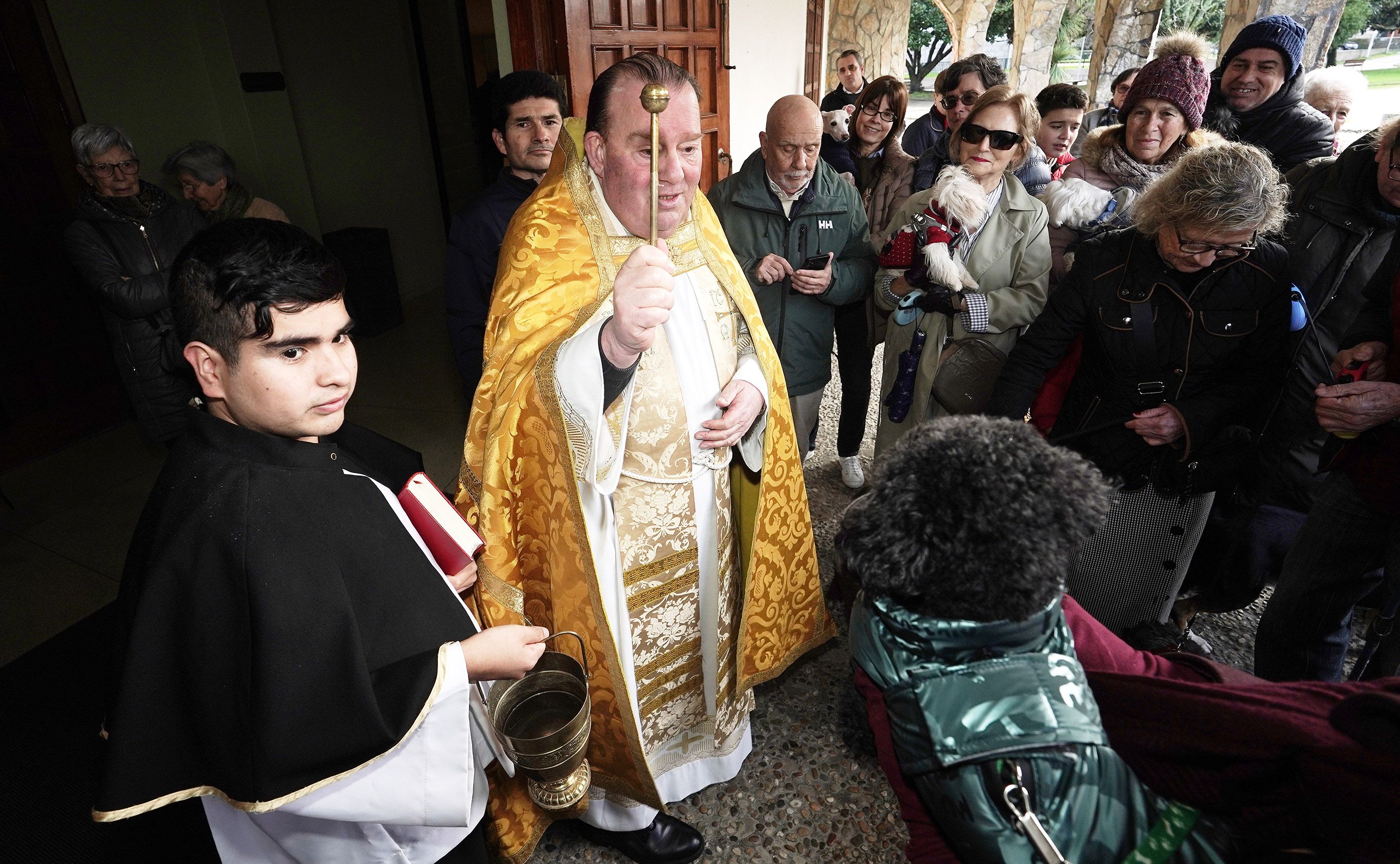 Bendición de animales en Campolongo por el día de San Antón Bendición de animales en Campolongo por el día de San Antón