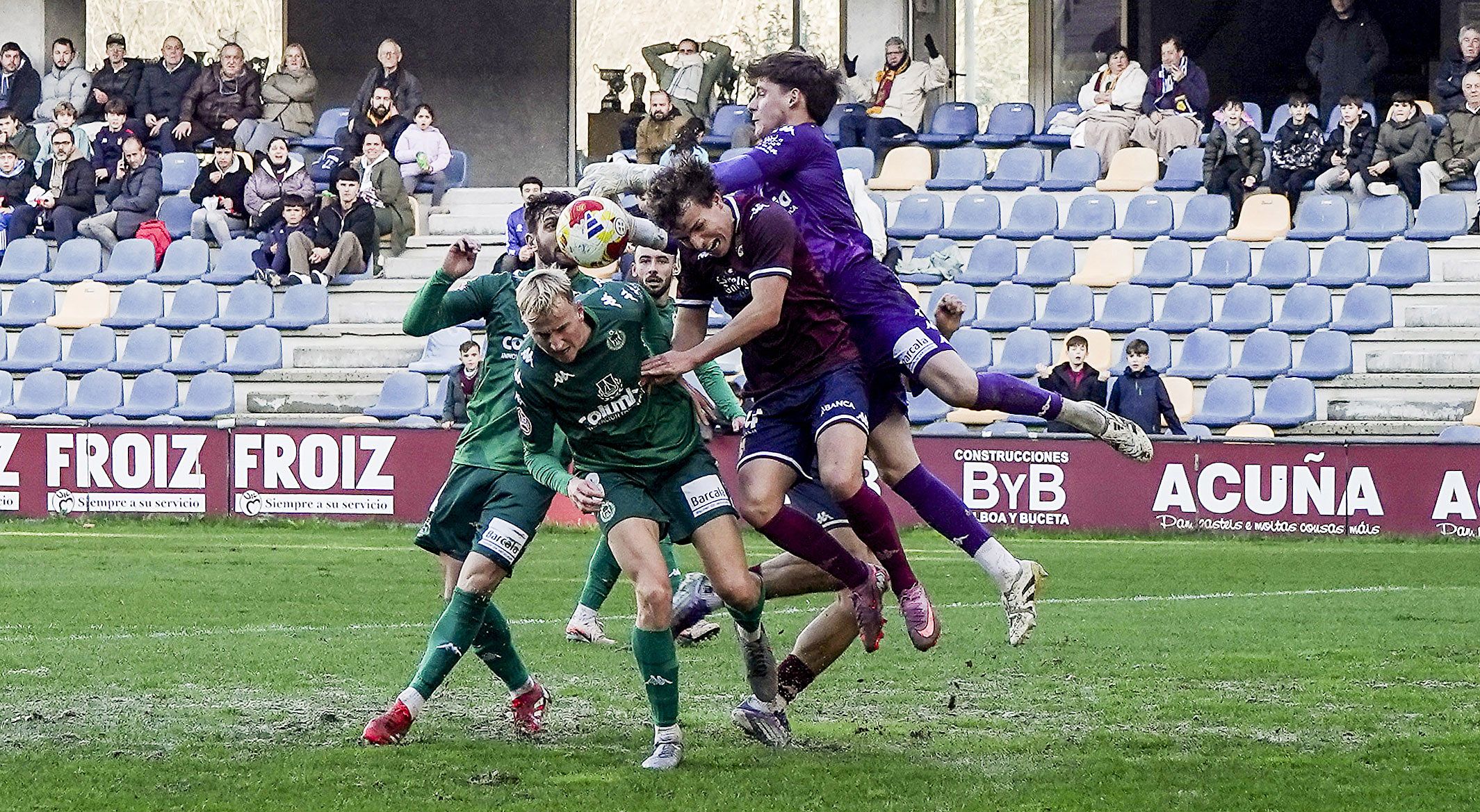 Partido entre Pontevedra CF e Arenteiro en Pasarón Partido entre Pontevedra CF e Arenteiro en Pasarón