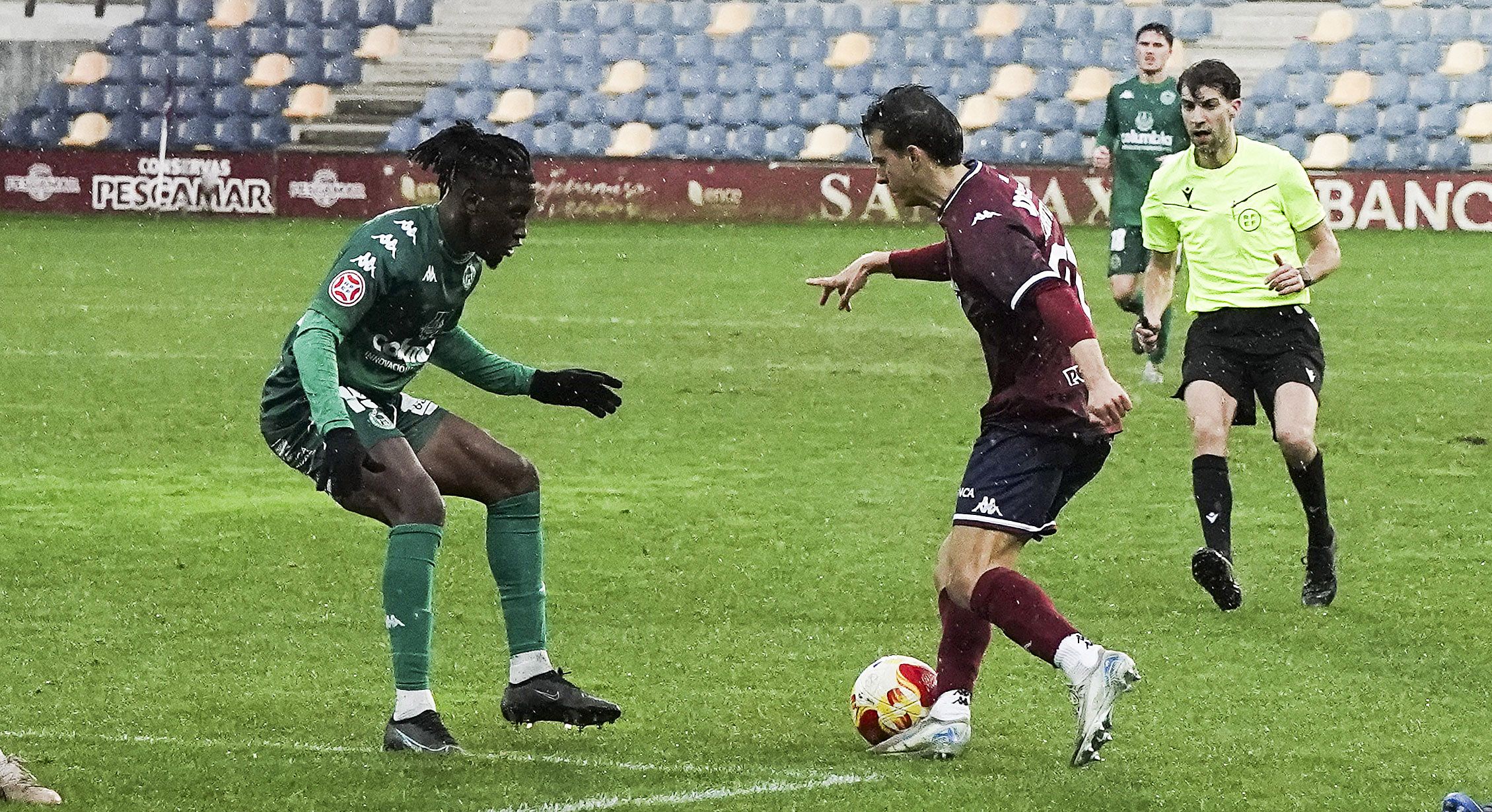Partido entre Pontevedra CF e Arenteiro en Pasarón Partido entre Pontevedra CF e Arenteiro en Pasarón