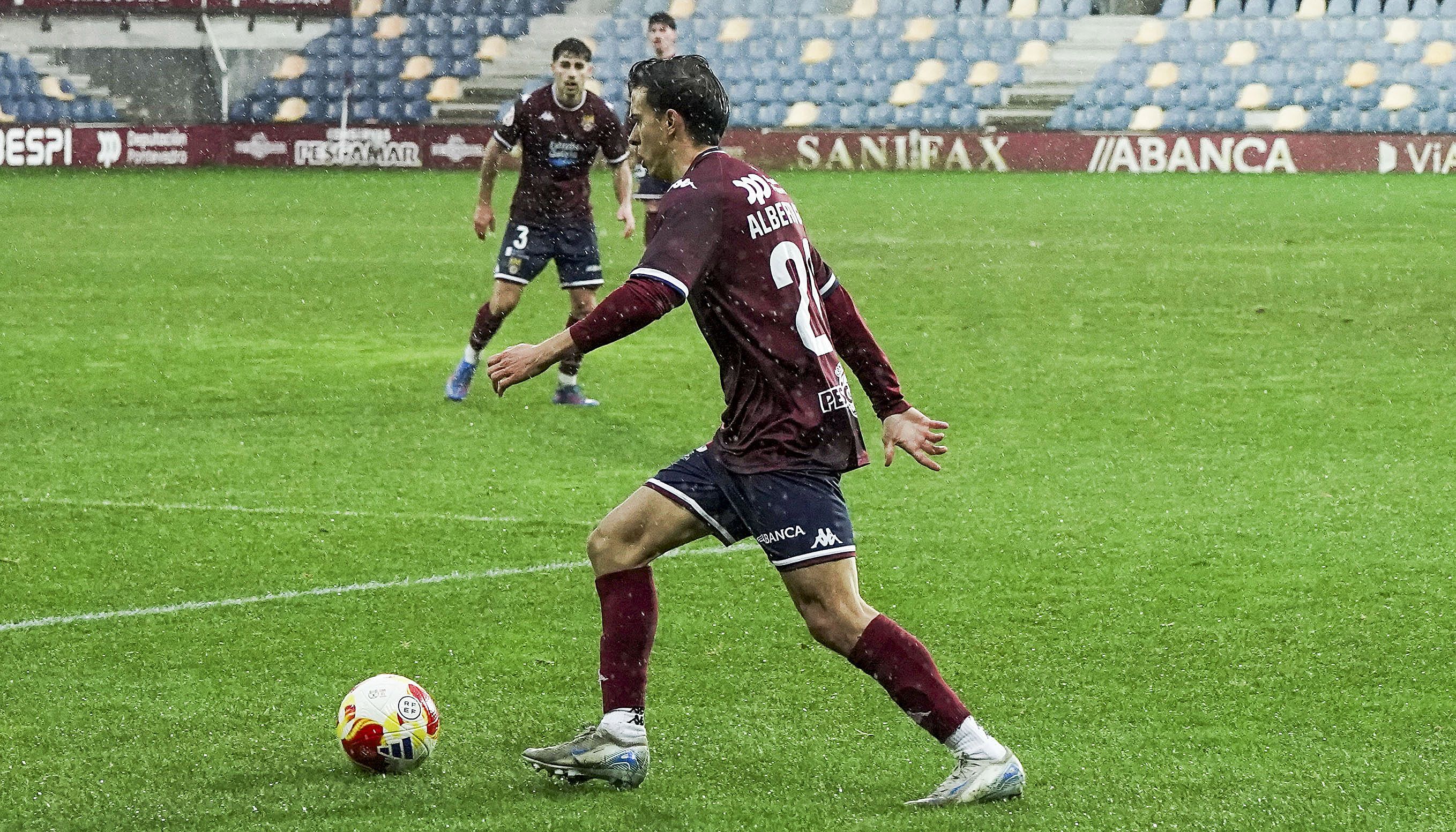Partido entre Pontevedra CF e Arenteiro en Pasarón Partido entre Pontevedra CF e Arenteiro en Pasarón