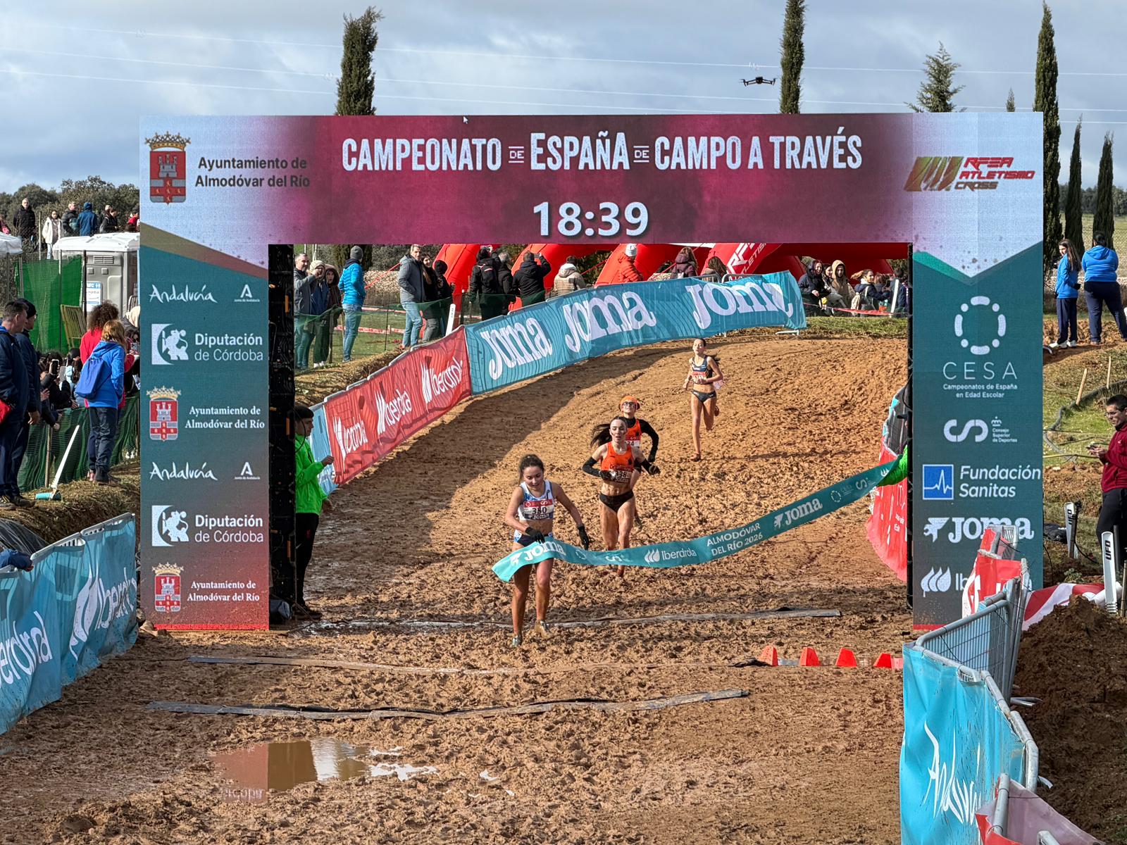 Paula Fernández se impone en el Campeonato de España Sub 18 de Cross