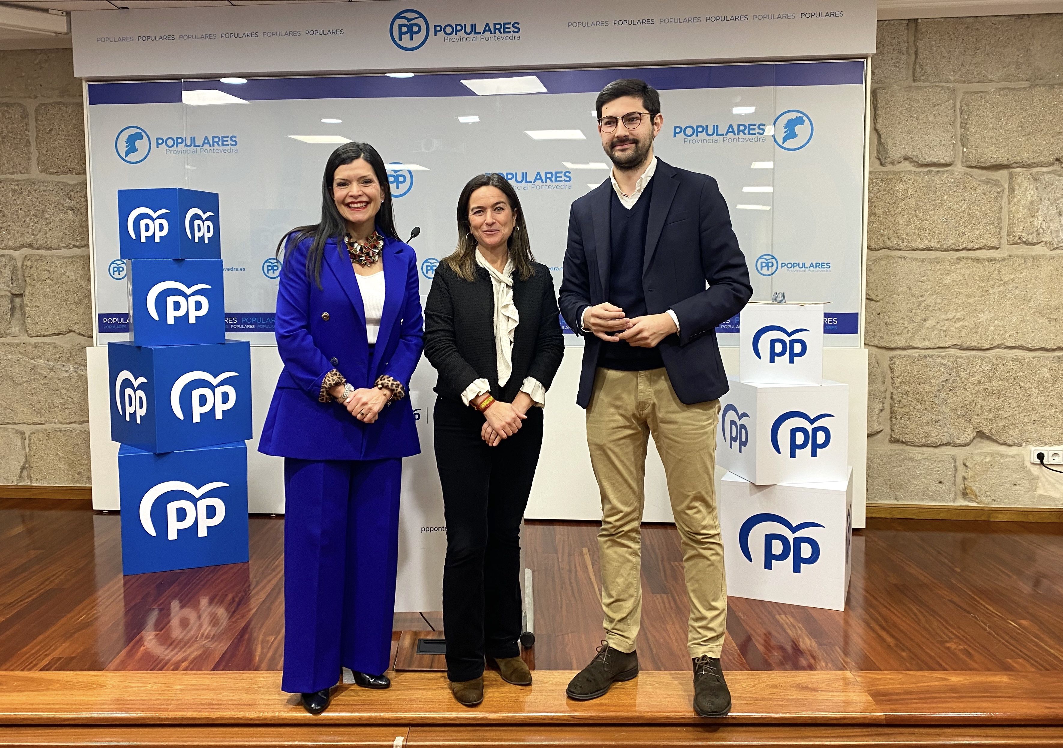 Nidia Arévalo, Pepa Pardo y Juan Andrés Bayón