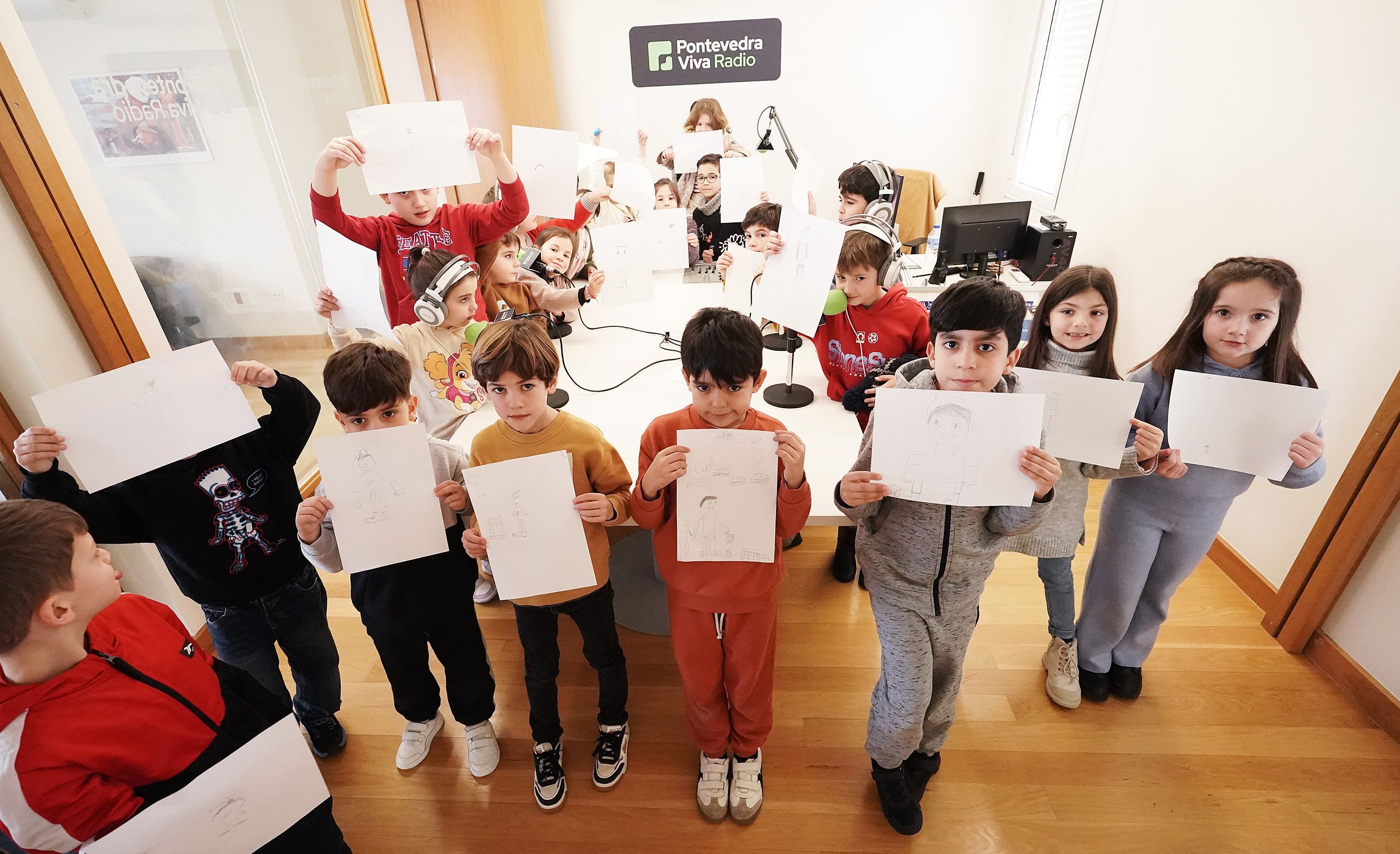 Escolares de Primero y Segundo de Primaria del CEIP Ponte Sampaio