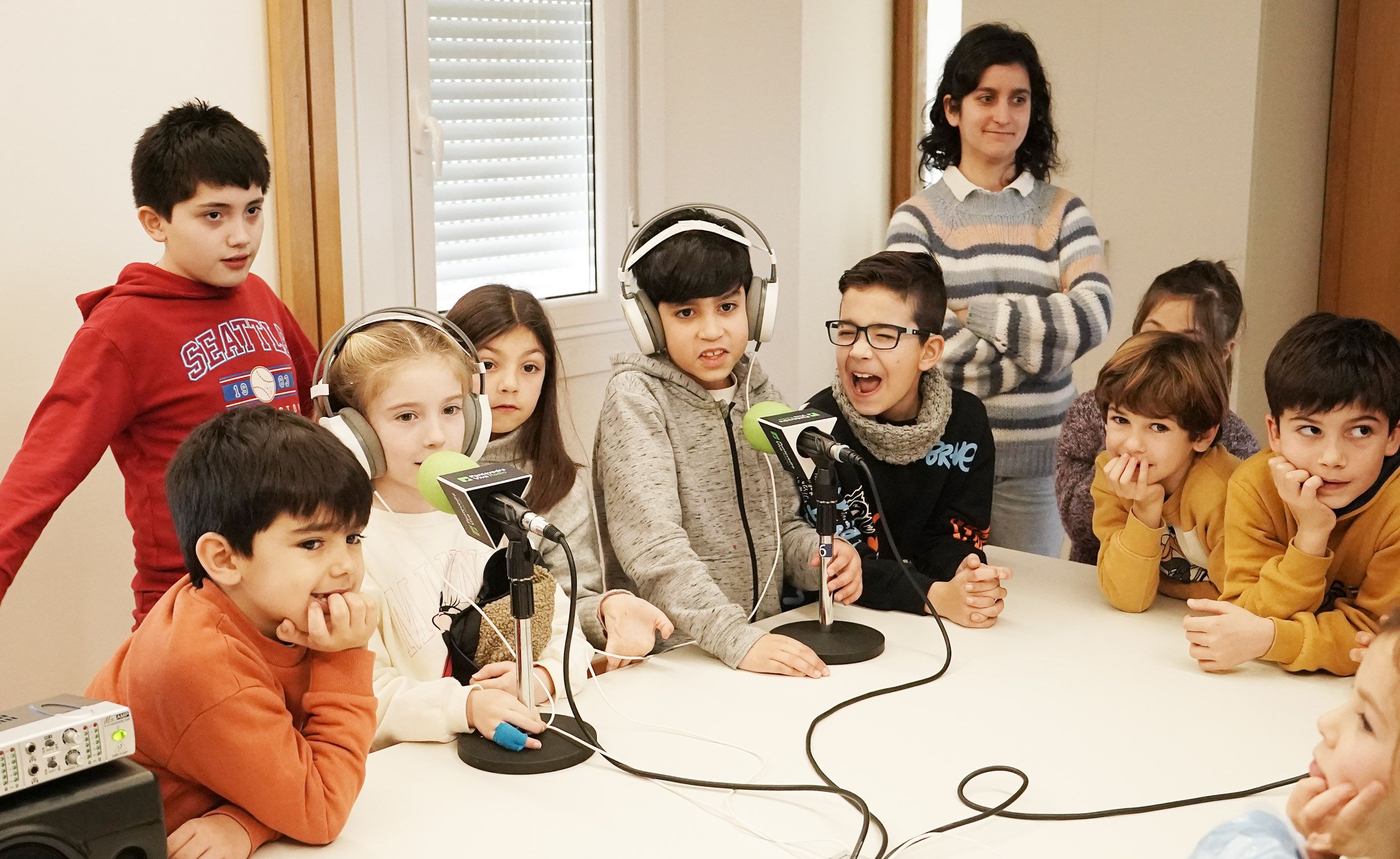 Escolares de Primero y Segundo de Primaria del CEIP Ponte Sampaio